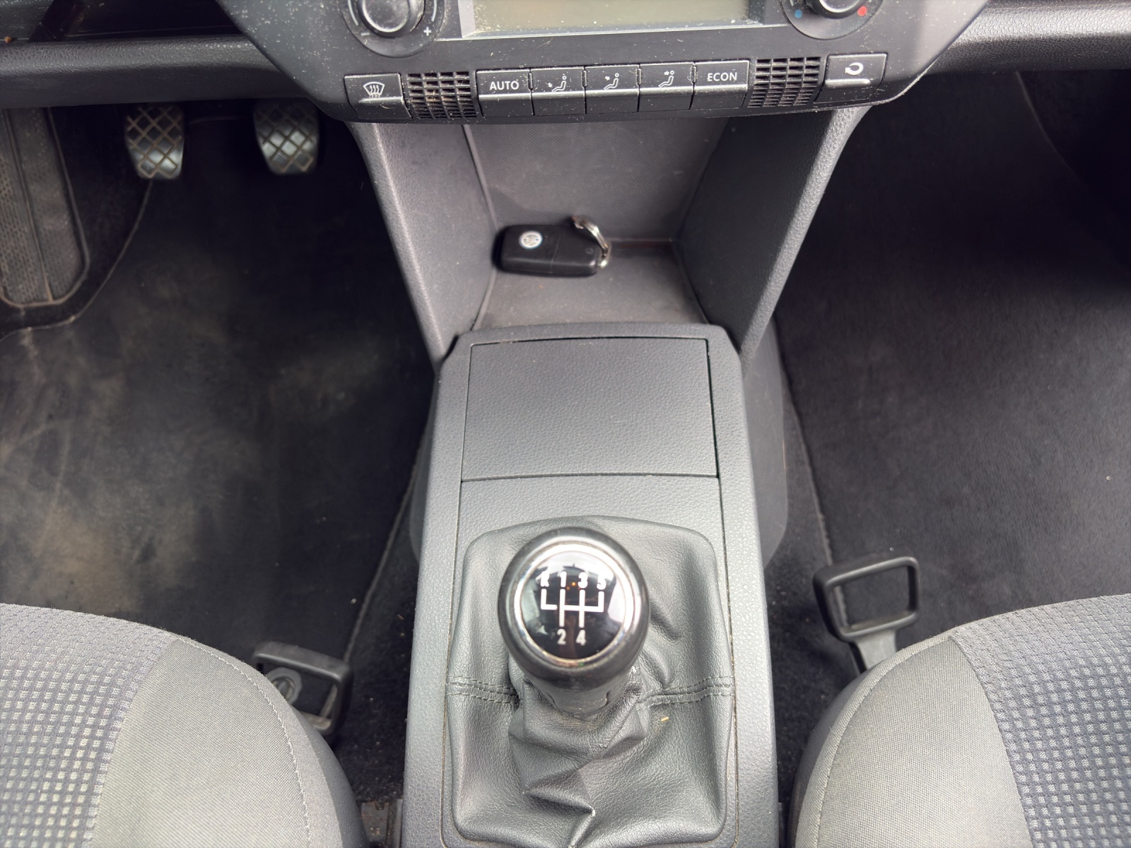 VW Polo 1.9 TDI Sportline-image-10