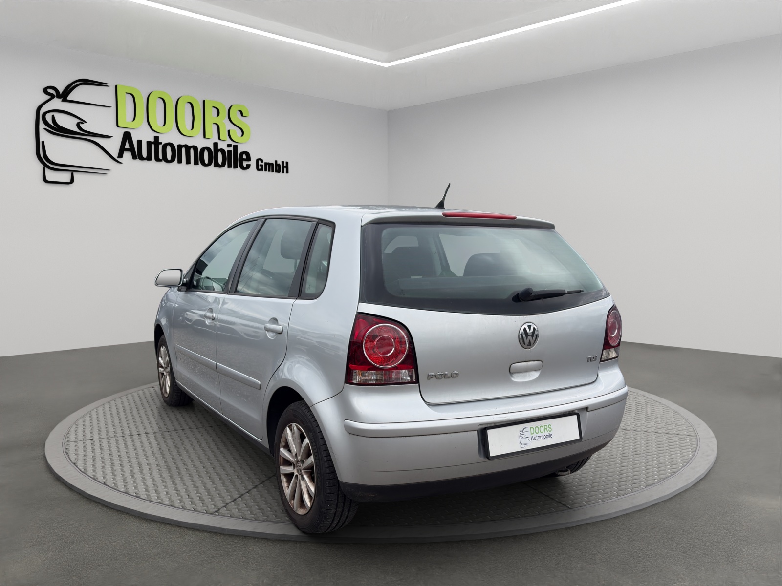 VW Polo 1.9 TDI Sportline-image-5