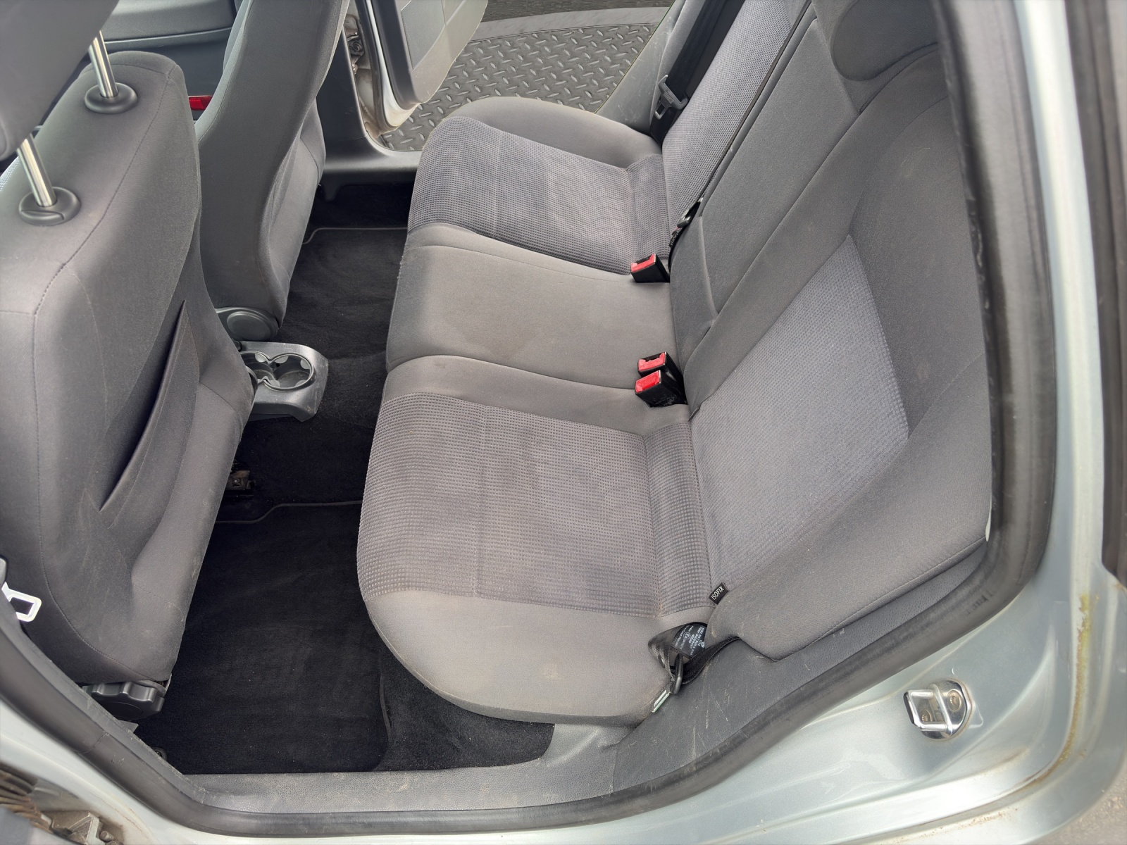 VW Polo 1.9 TDI Sportline-image-12