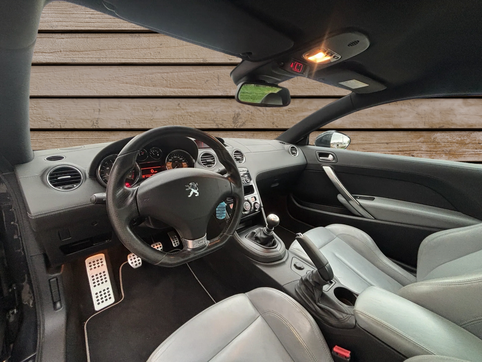 PEUGEOT RCZ 1.6 Turbo-image-5