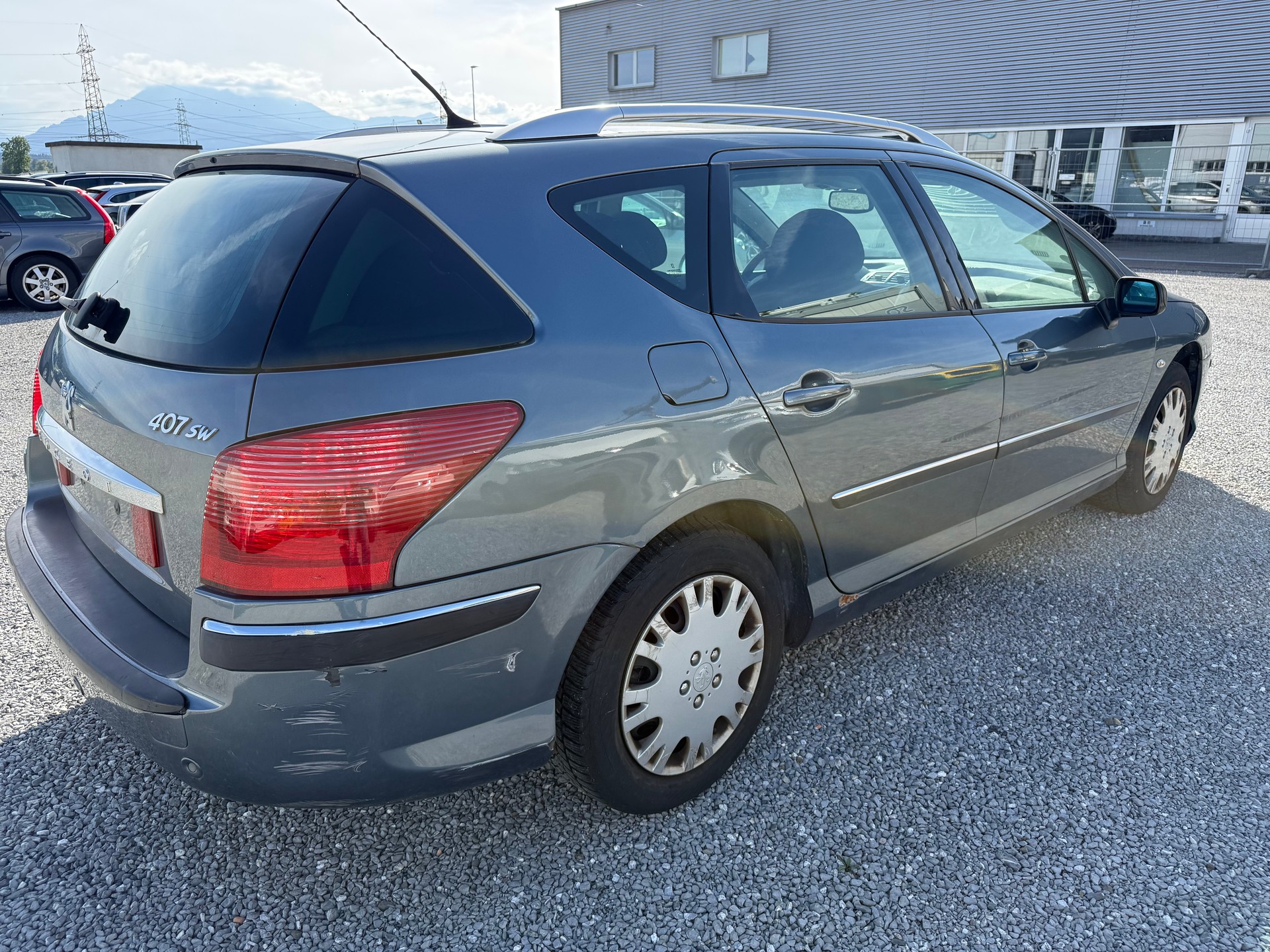 PEUGEOT 407 SW 2.0 HDI Confort Automatic-image-4