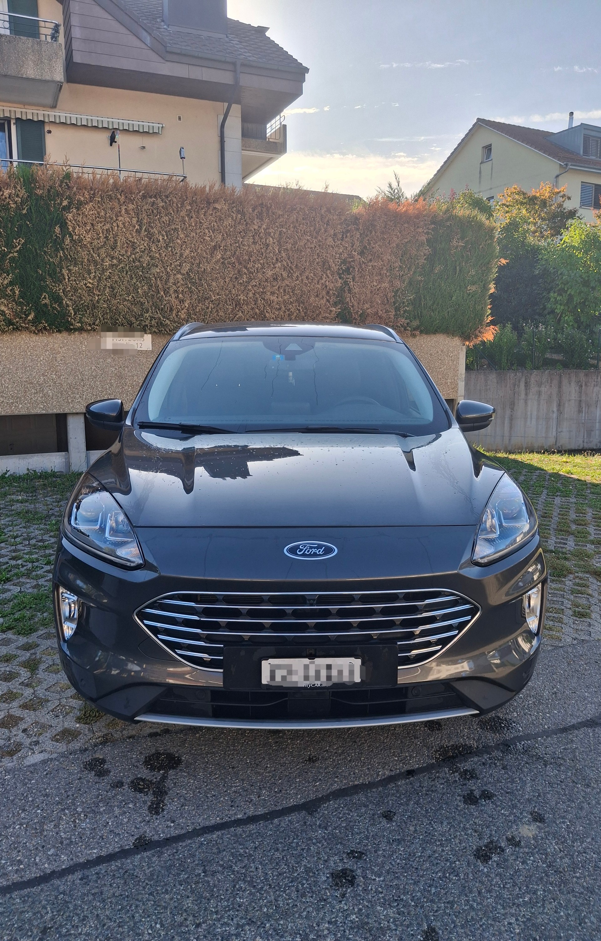 FORD 2.5 Plug-In Hybrid Cool & Connect-image-0