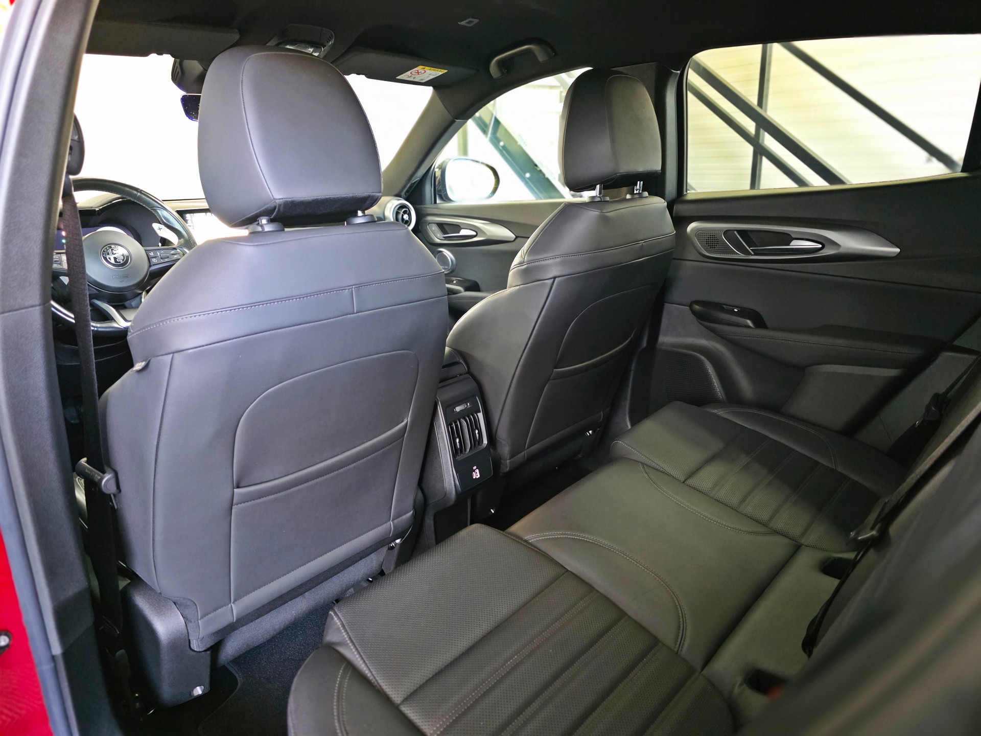 ALFA ROMEO Tonale 1.5 48V Hybrid Speciale-image-13