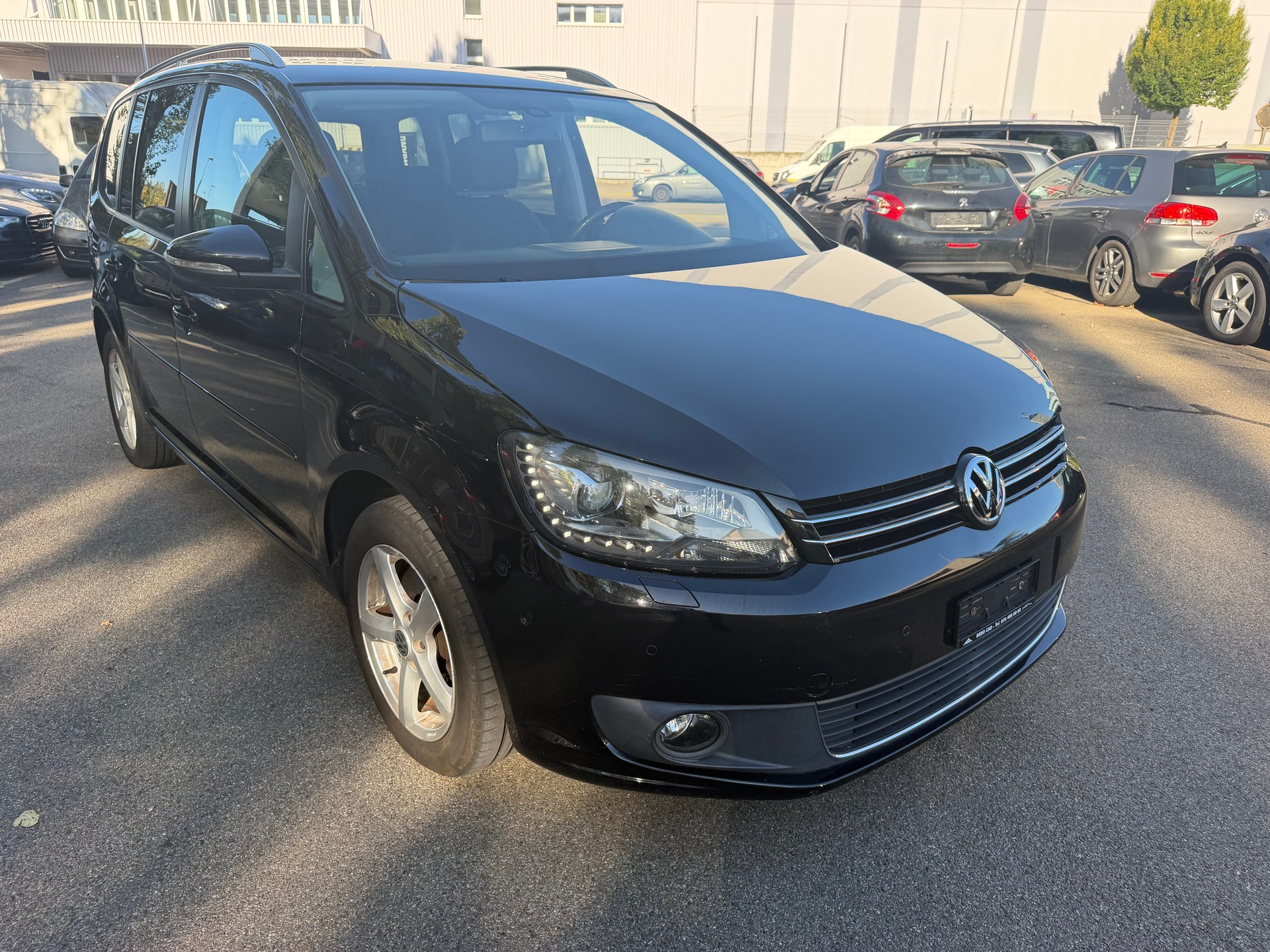 VW Touran 1.4 TSI Comfortline DSG-image-2