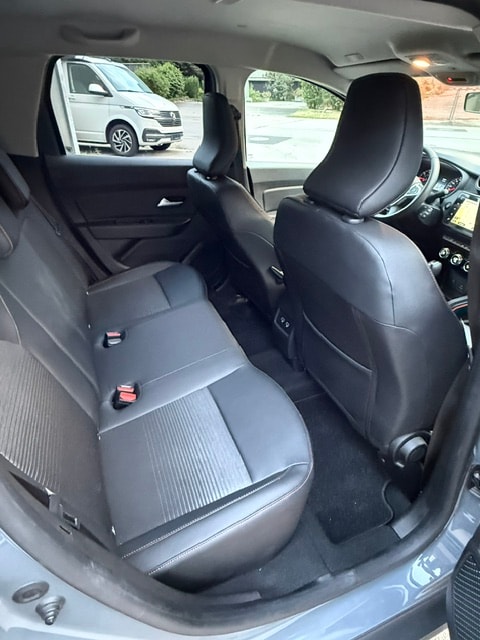 DACIA Duster TCe 150 Extreme EDC 4x2-image-15