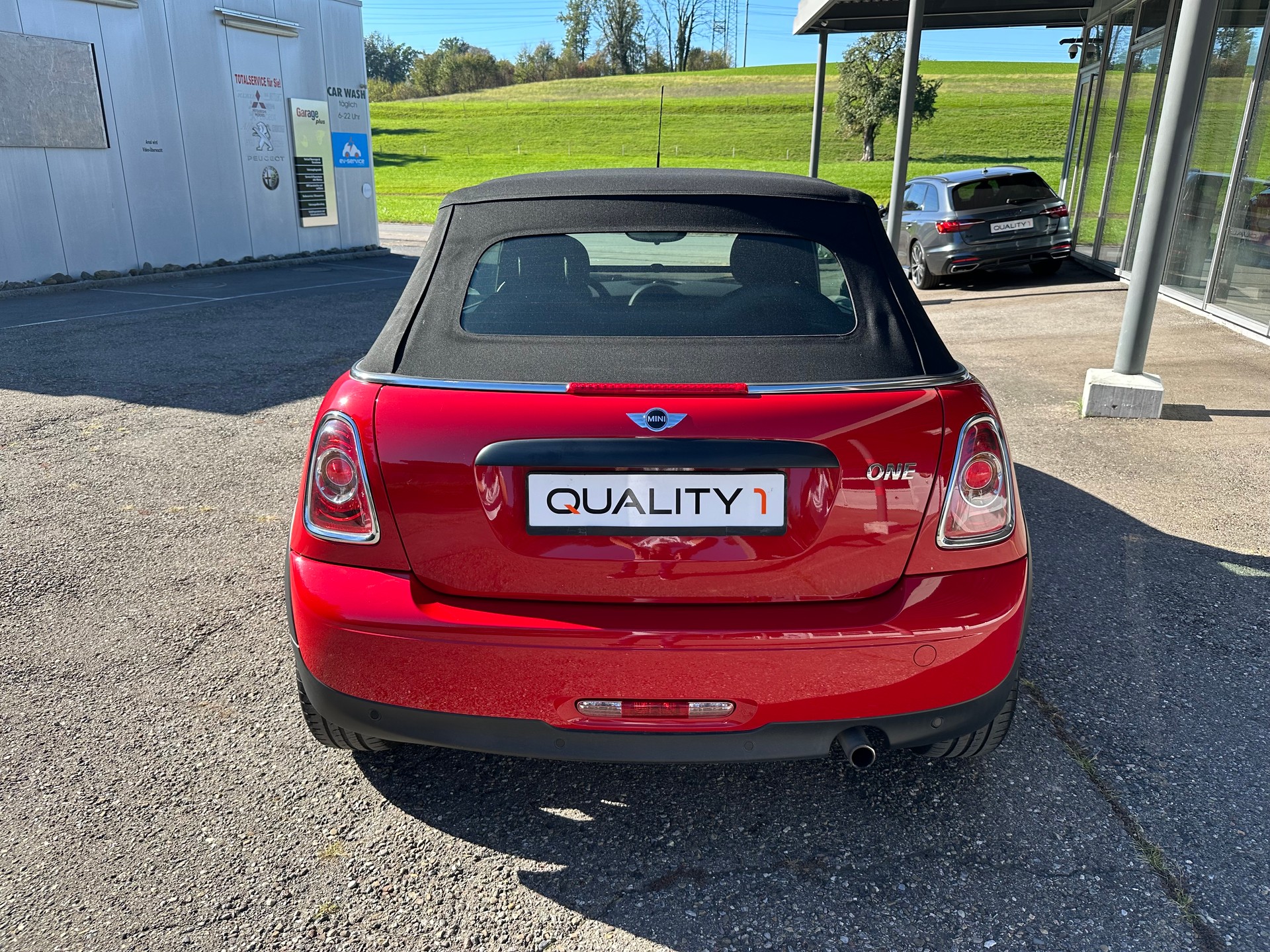 MINI One Cabriolet-image-19