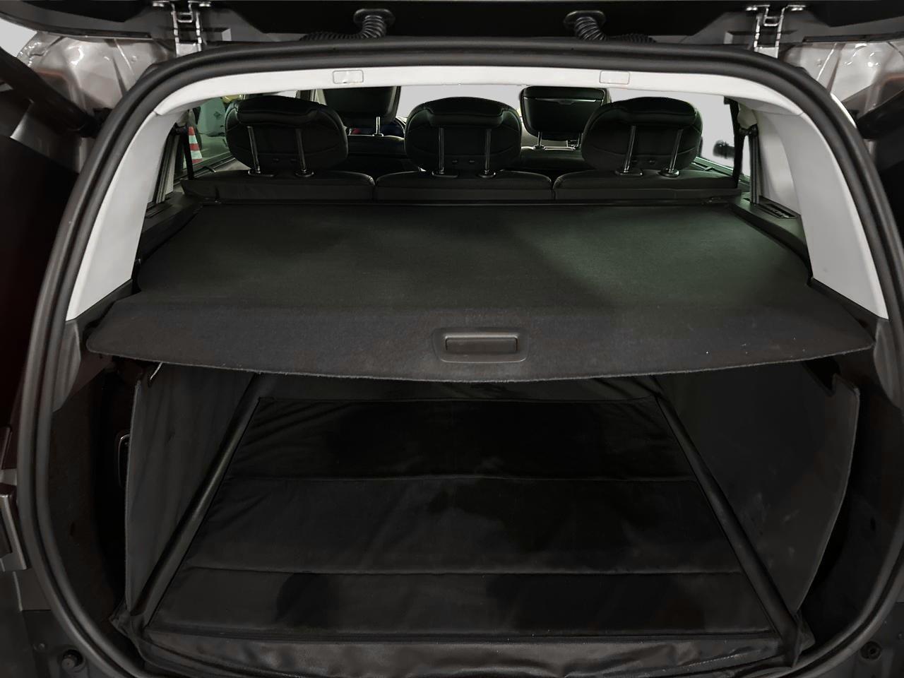 RENAULT Espace 1.8 TCe 225 Initiale EDC-image-11
