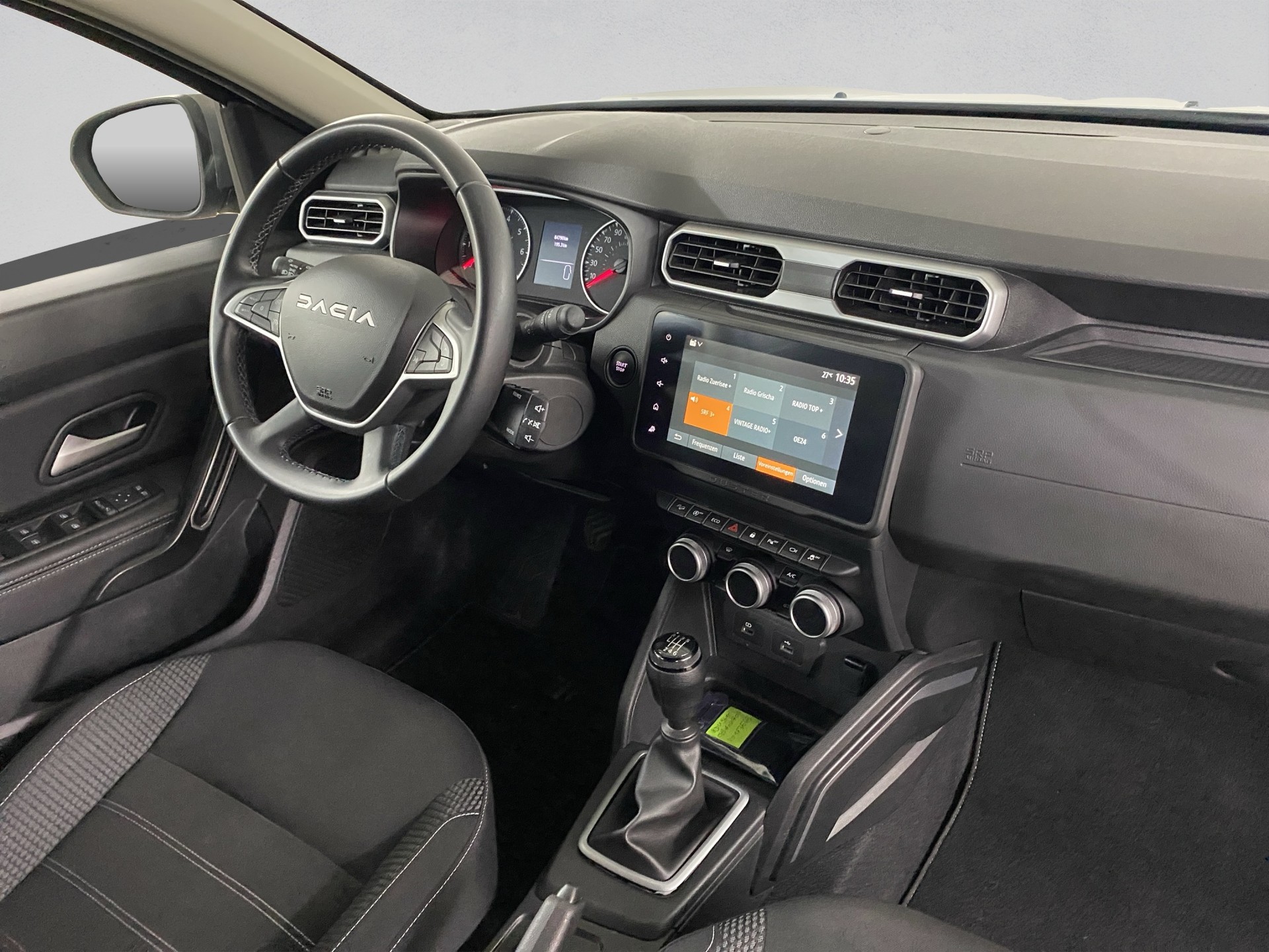 DACIA Duster TCe 150 Journey+ 4x4-image-23
