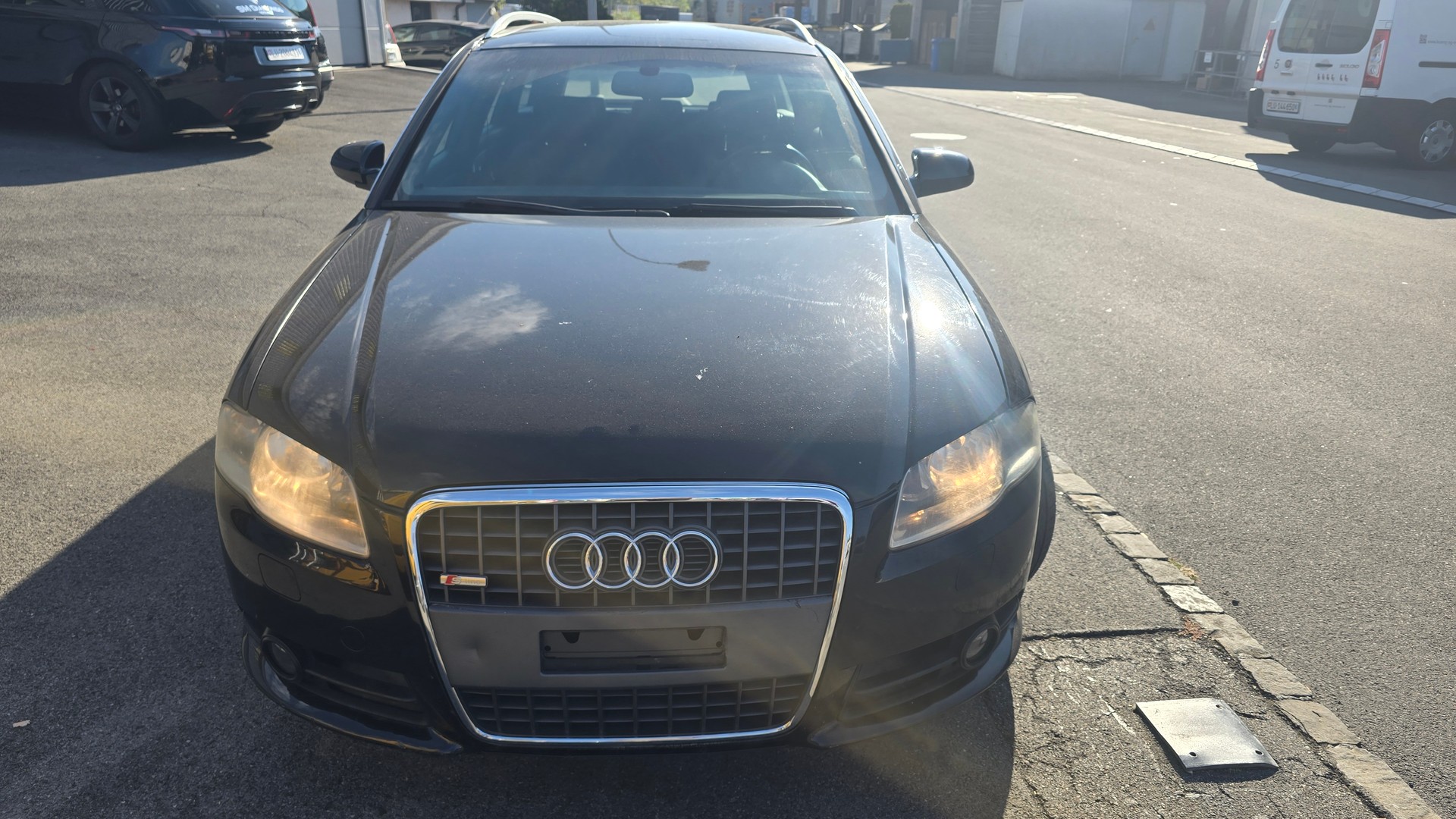 AUDI A4 Avant 2.0 Turbo FSI quattro-image-0