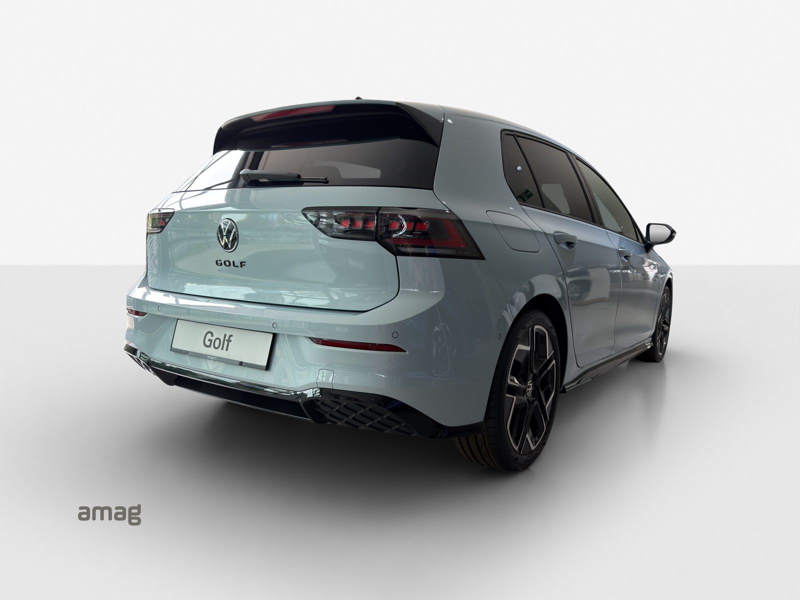VW Golf 1.5 e TSI mHEV R-Line DSG-image-4