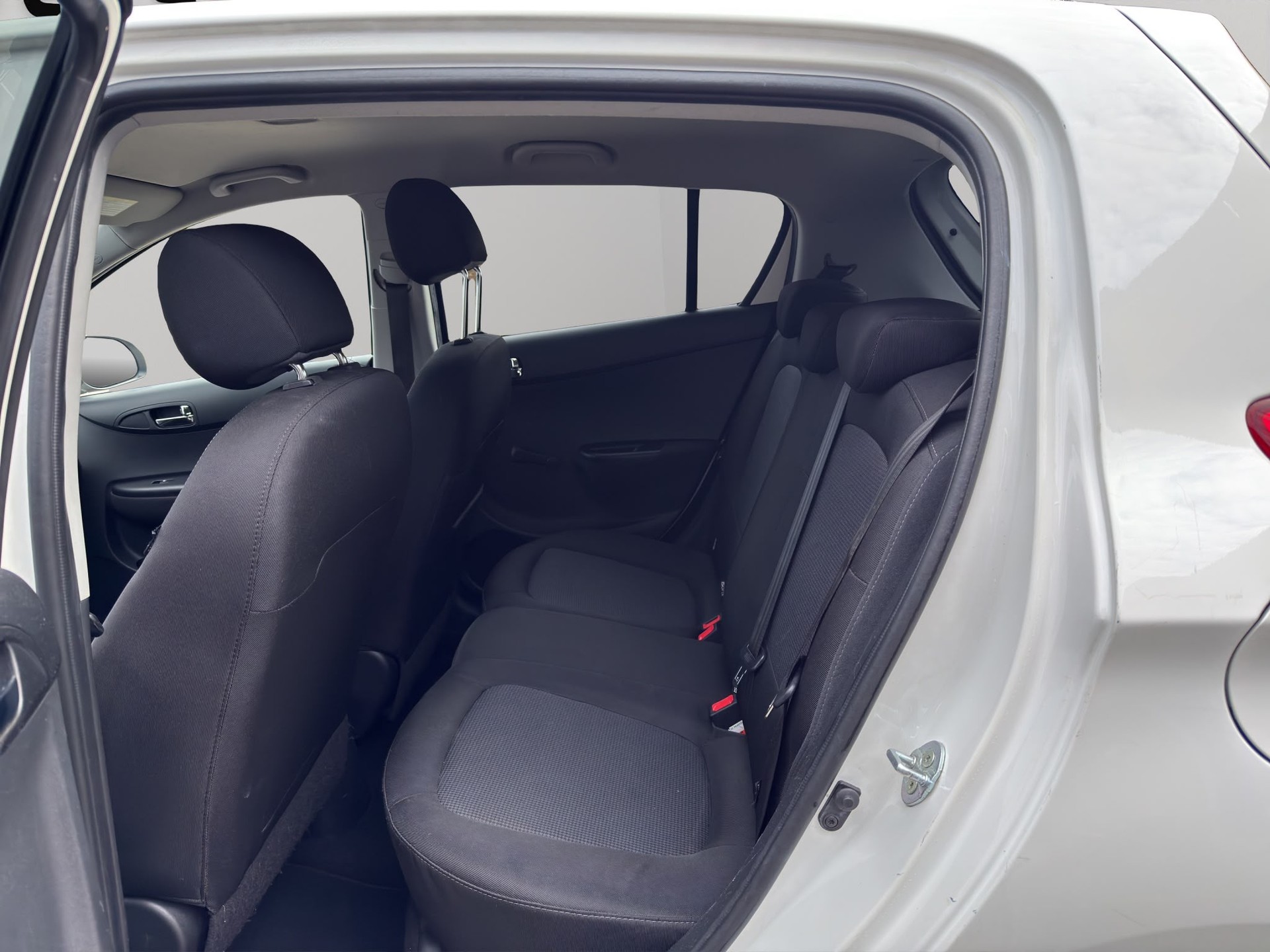 HYUNDAI i20 1.2 Pica-image-10