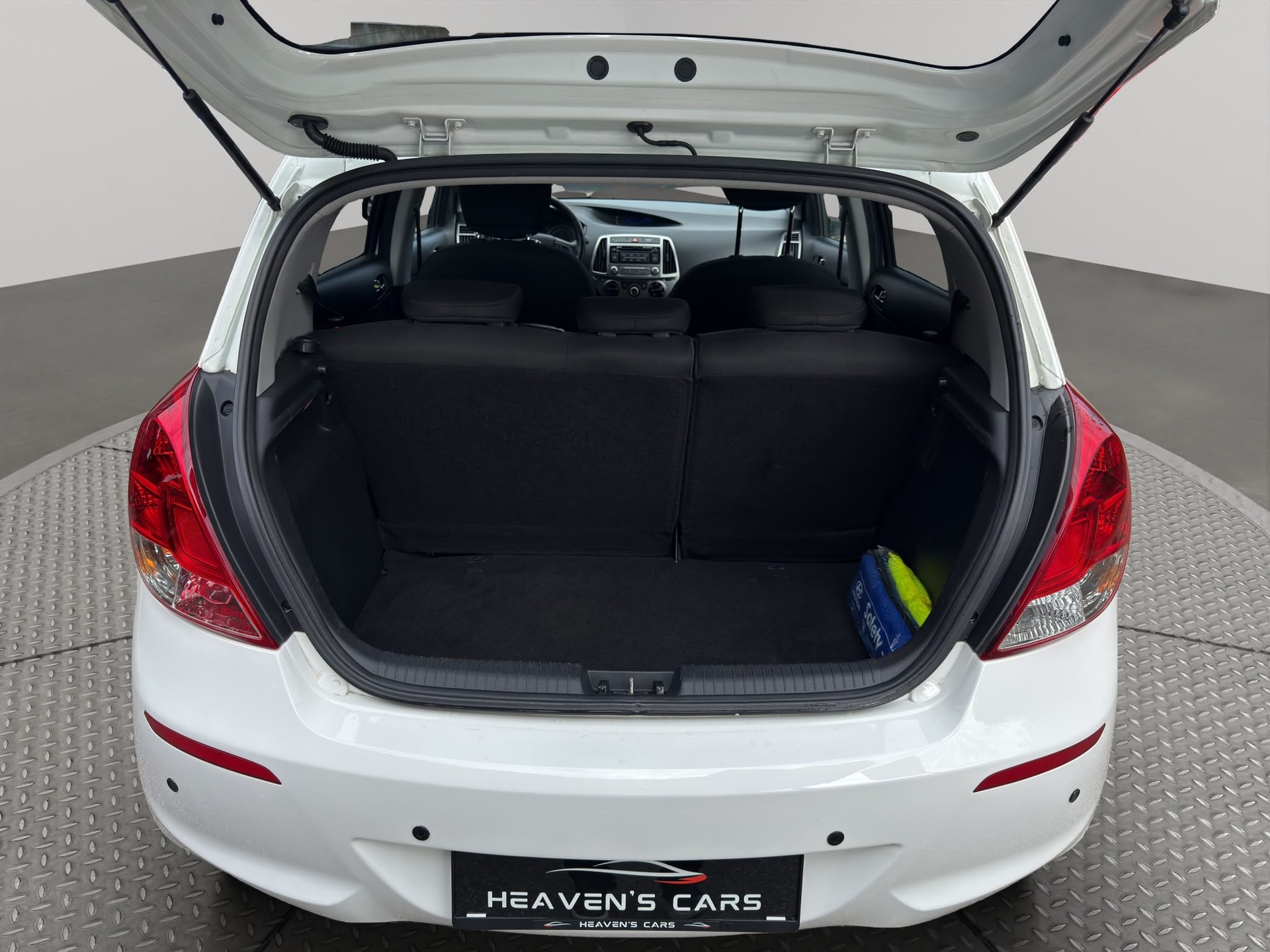 HYUNDAI i20 1.2 Pica-image-8