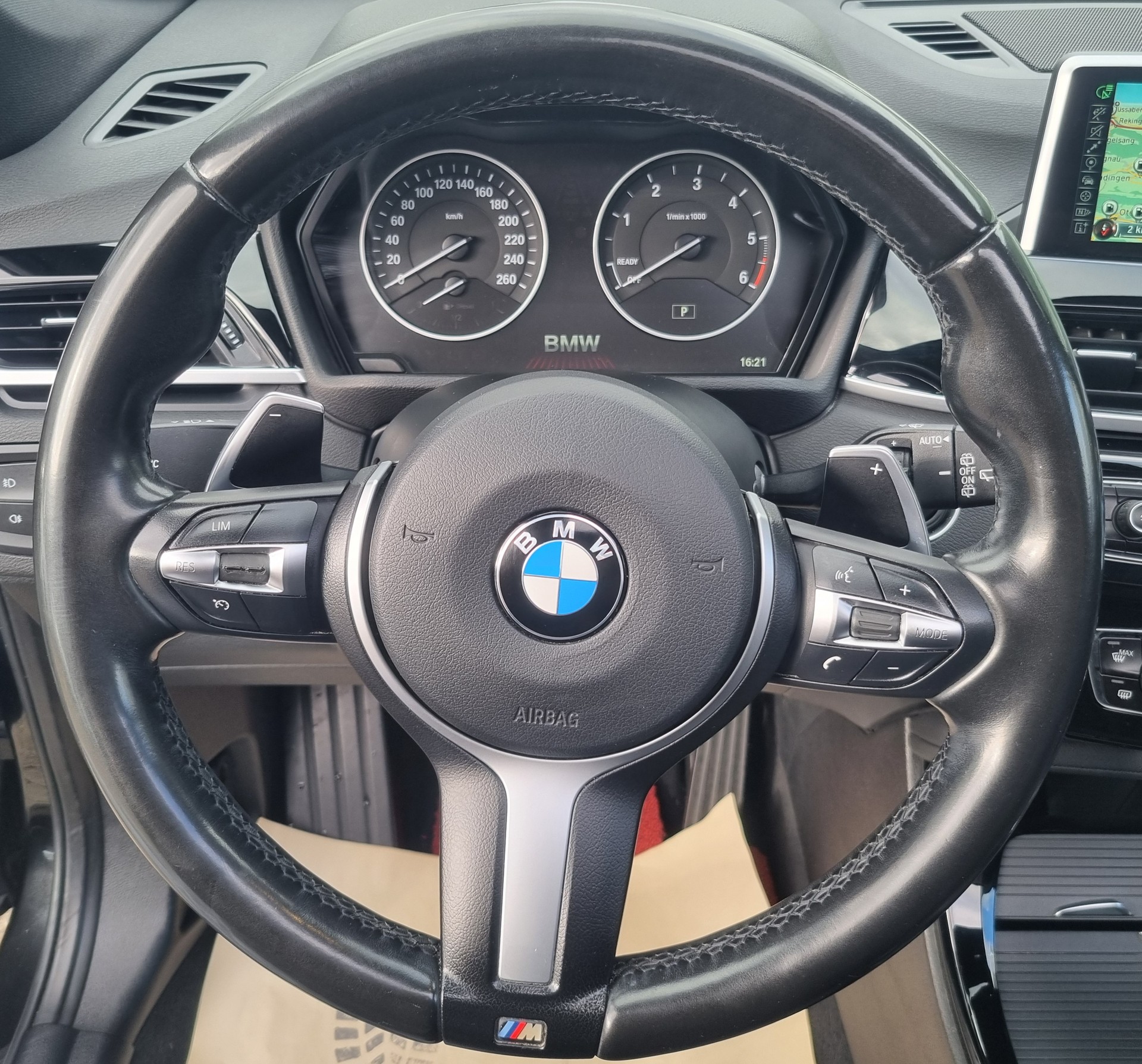 BMW X1 xDrive 20d M - Paket 190 PS Sport Steptronic-image-4
