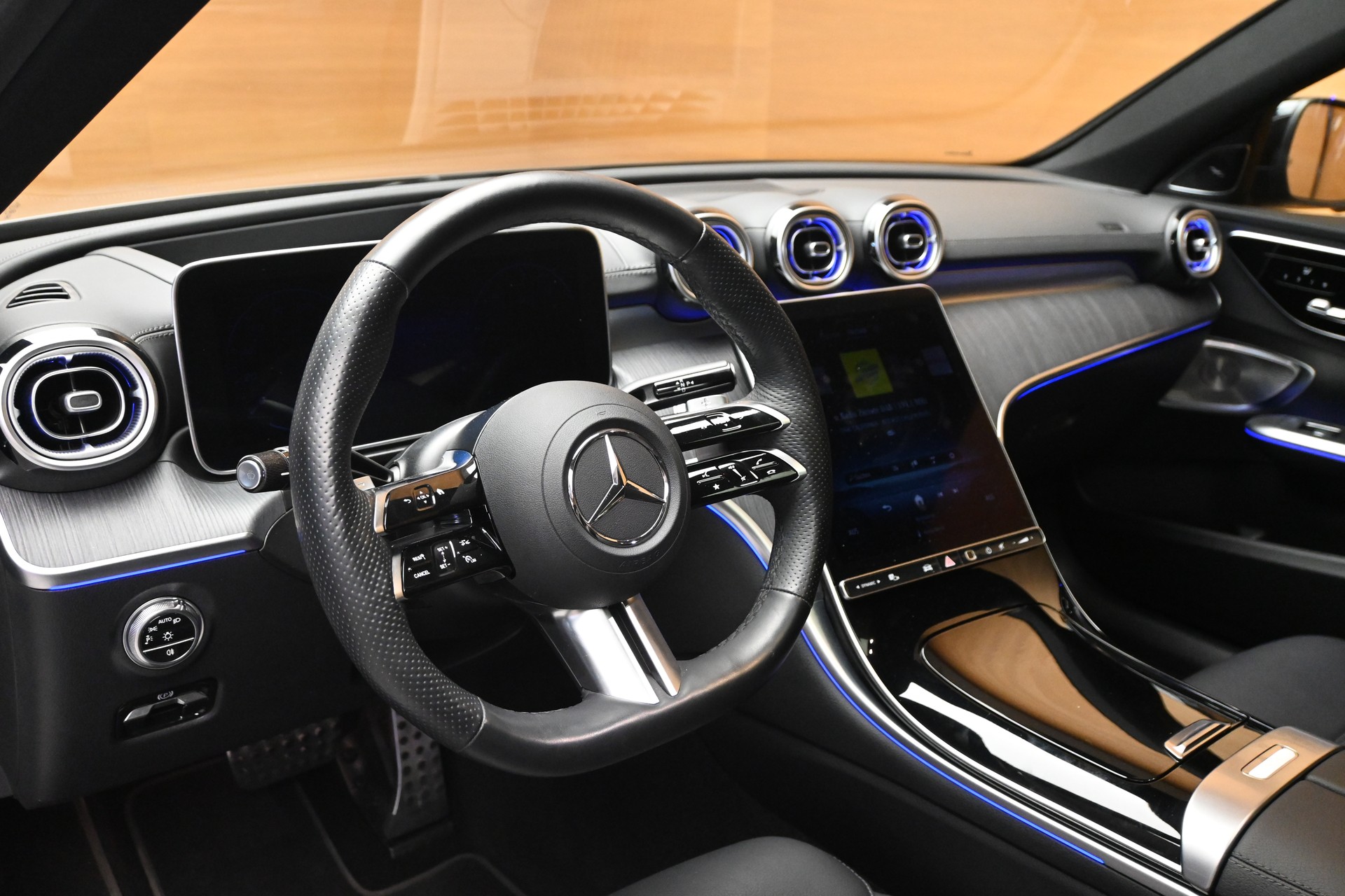 MERCEDES-BENZ C 220 d T 4 Matic AMG Line Premium Plus-image-7