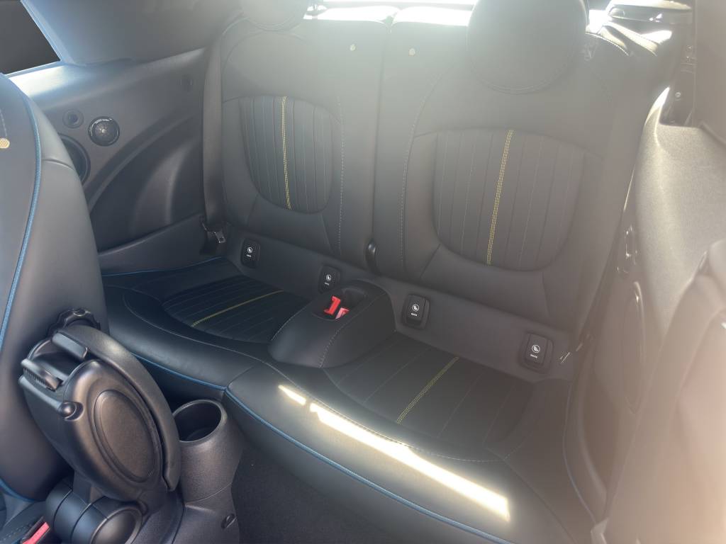 MINI Cooper S Cabriolet-image-8