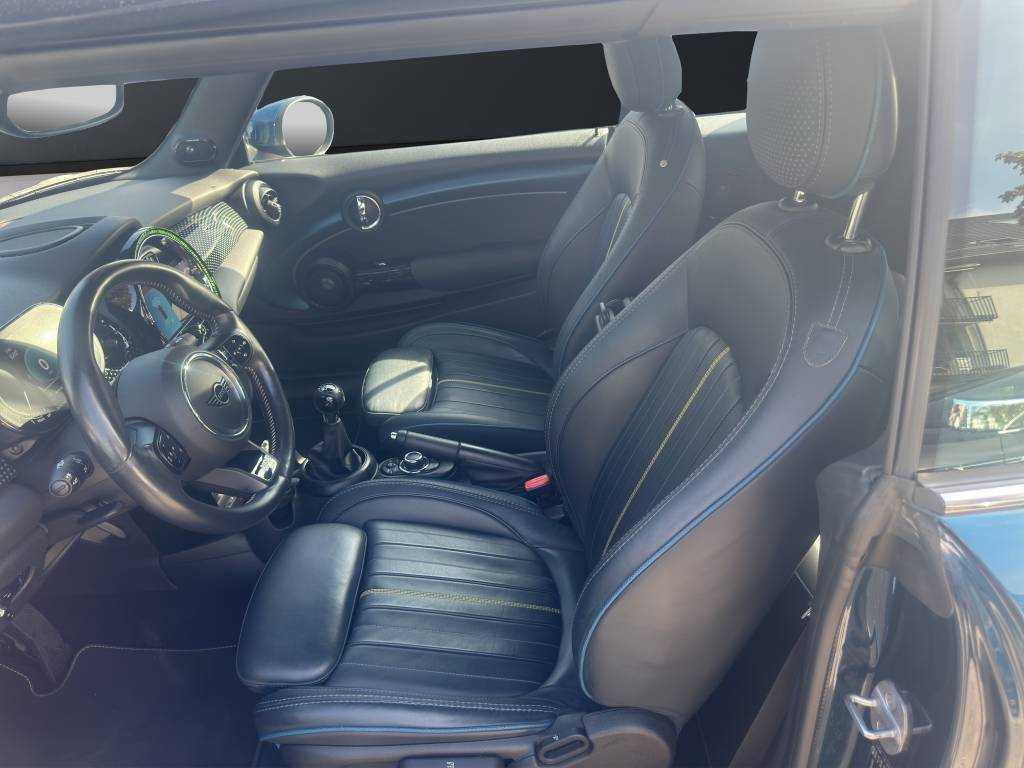 MINI Cooper S Cabriolet-image-7
