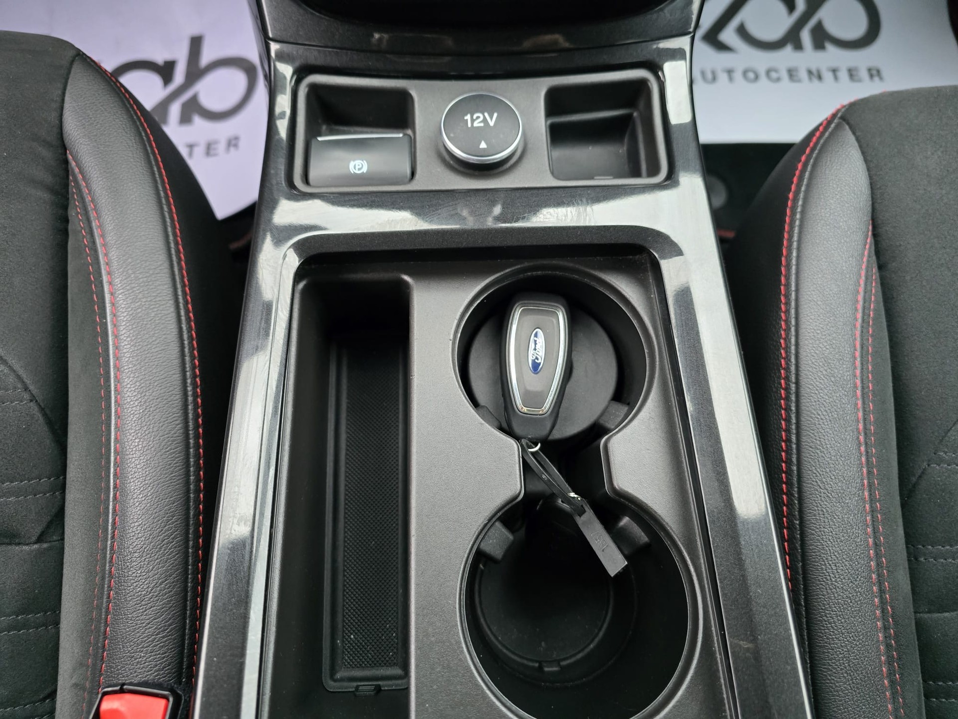 FORD Kuga 1.5 SCTi Trend 2WD-image-13