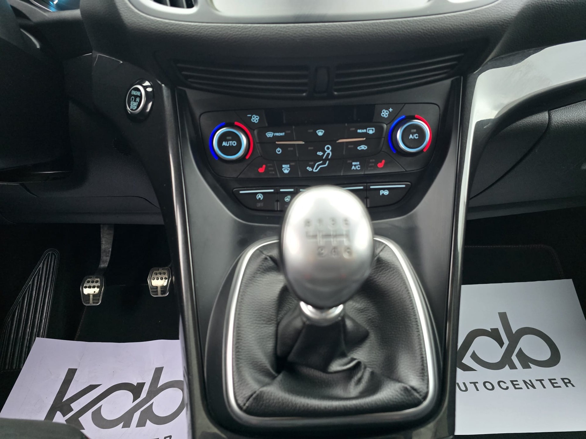 FORD Kuga 1.5 SCTi Trend 2WD-image-11
