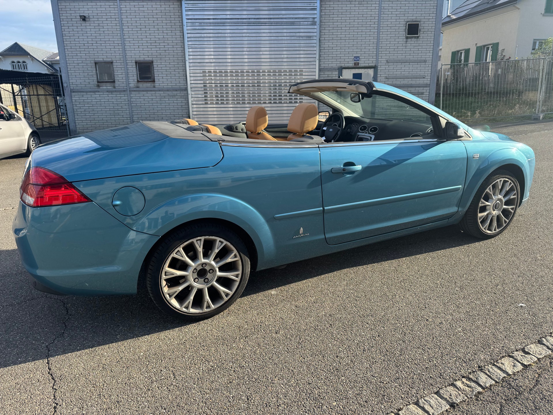FORD Focus CC 2.0i Titanium-image-3