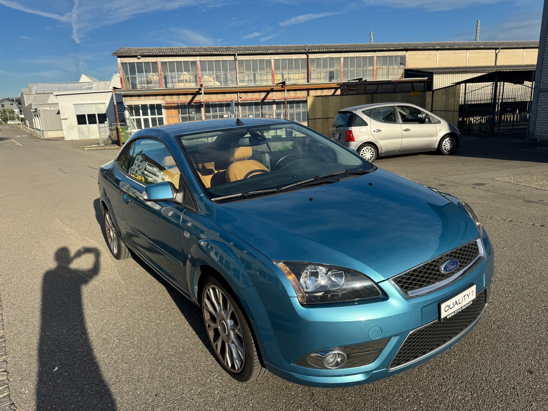FORD Focus CC 2.0i Titanium-image-12