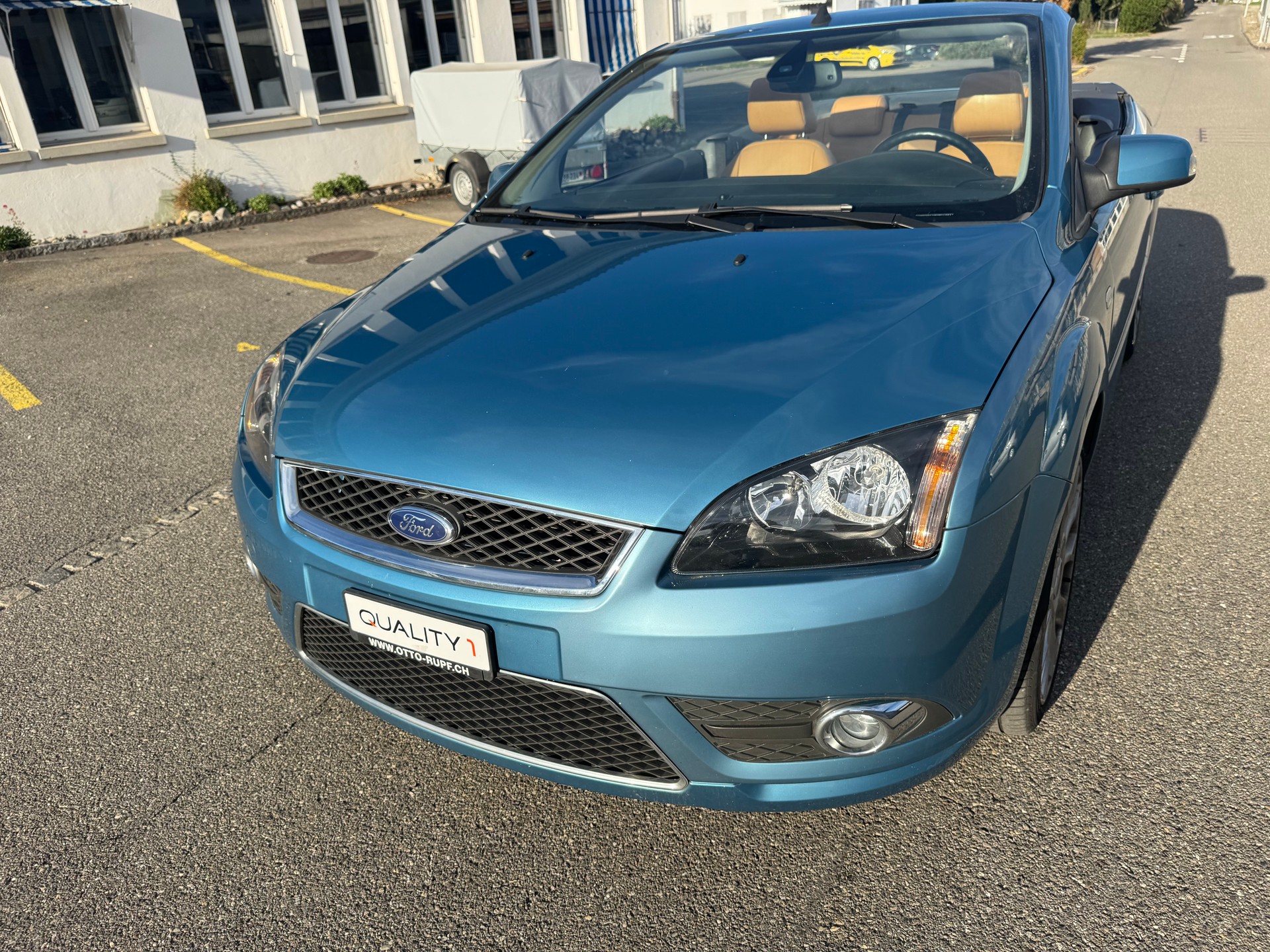 FORD Focus CC 2.0i Titanium-image-7