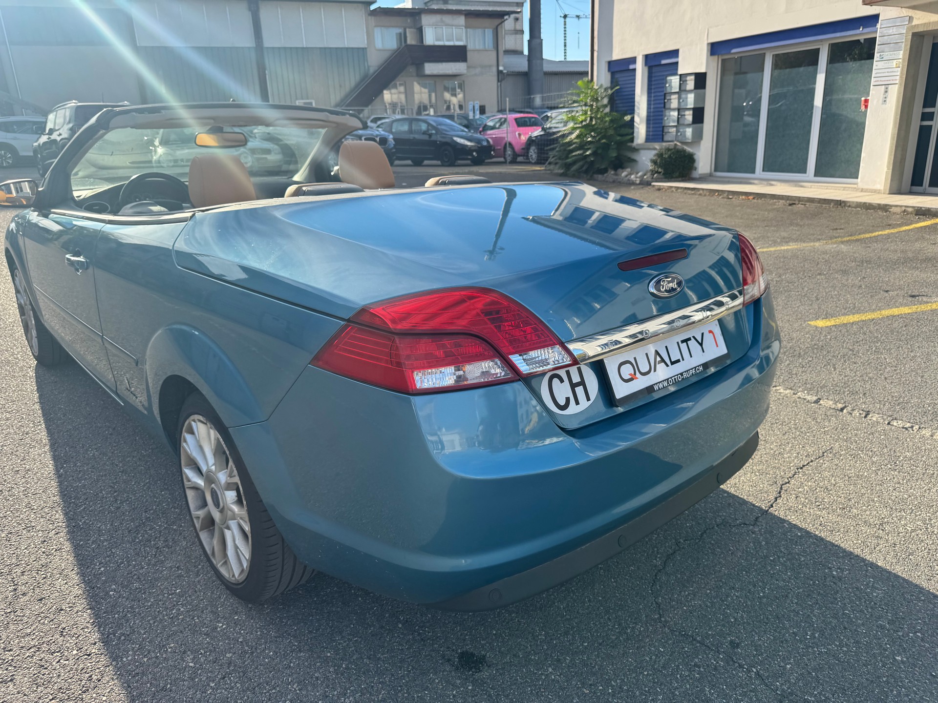 FORD Focus CC 2.0i Titanium-image-6
