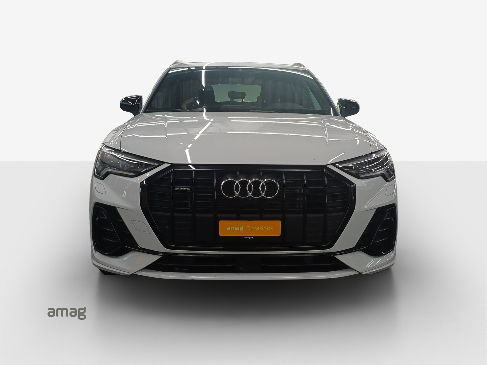 AUDI Q3 45 TFSI S line quattro S-tronic-image-6