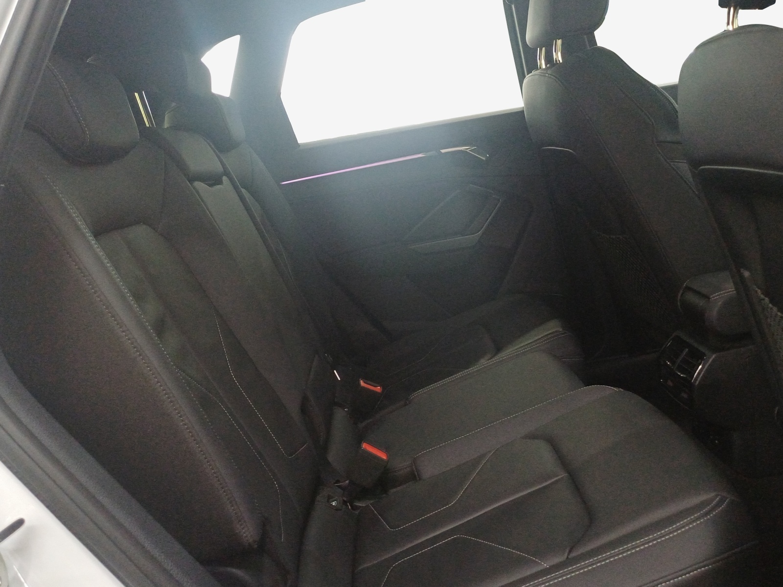 AUDI Q3 45 TFSI S line quattro S-tronic-image-14