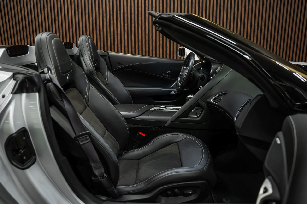 CHEVROLET Corvette Convertible Z06 3LZ Automatic-image-14