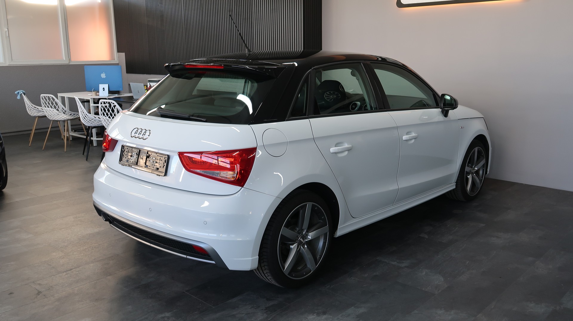 AUDI A1 Sportback 1.2 TFSI / CH / EXPERTISE / MFK-image-9