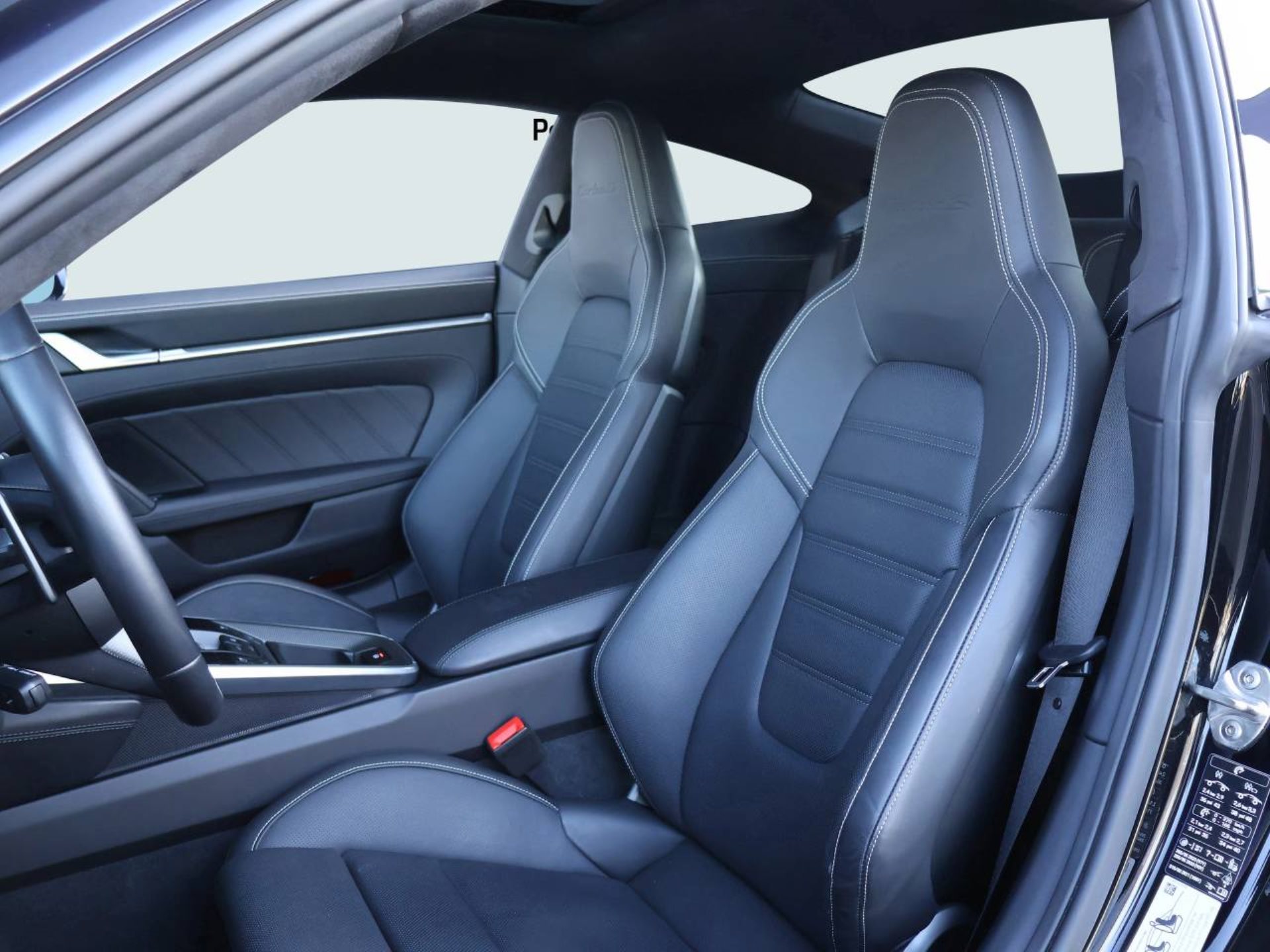 PORSCHE 911 Turbo S-image-4
