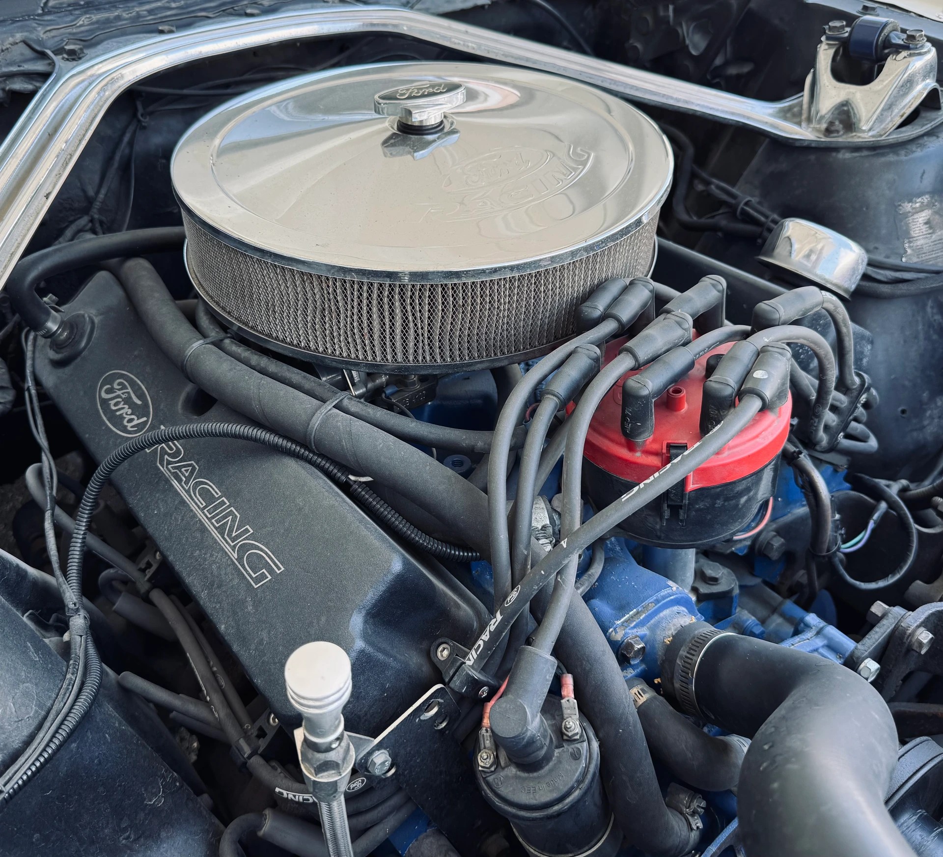 FORD Mustang V8 Fastback 302-image-21