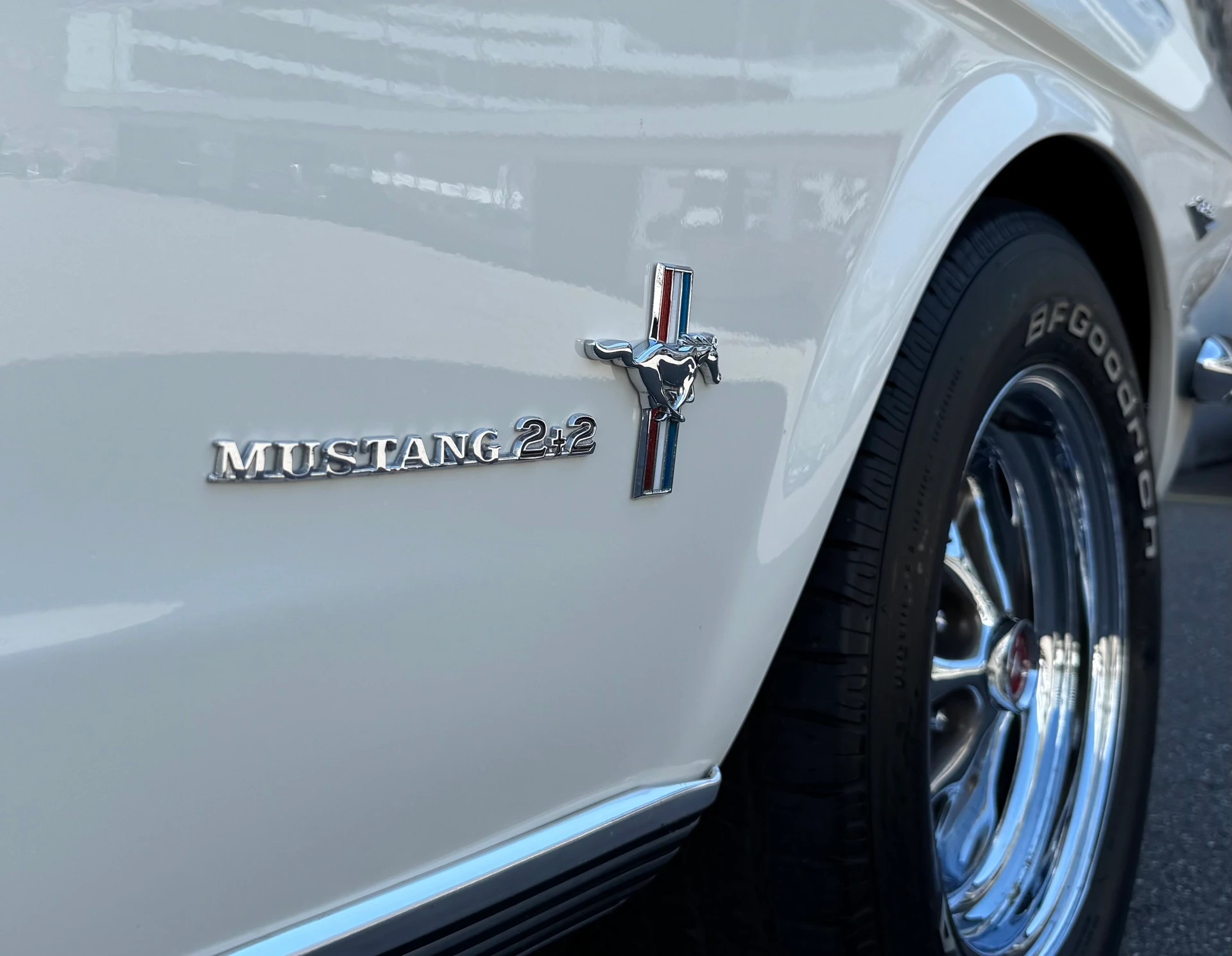 FORD Mustang V8 Fastback 302-image-7