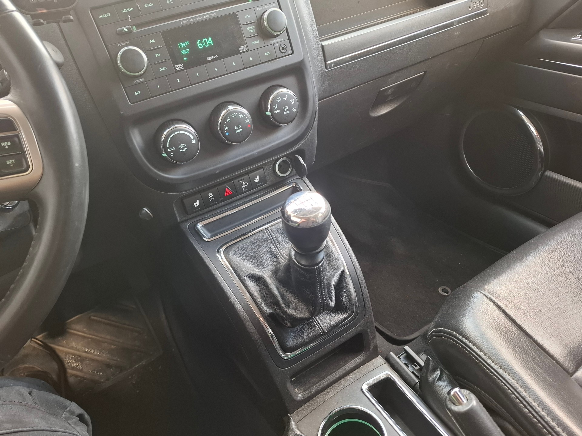 JEEP Compass 2.2 CRD Limited-image-9