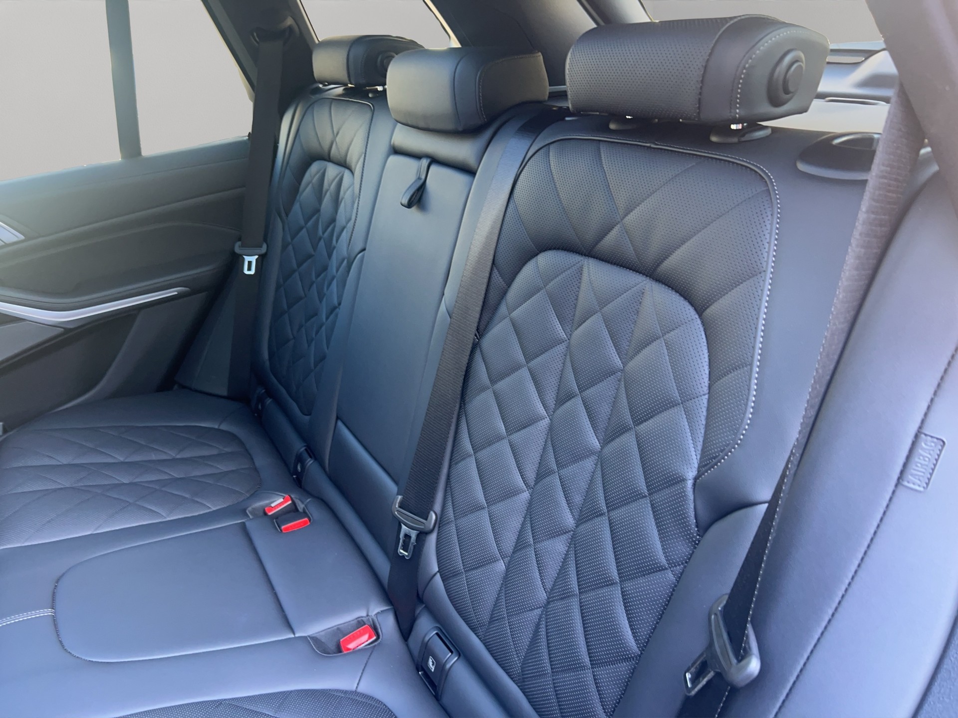 BMW X5 xDrive 48V 30d M Sport Steptronic-image-18