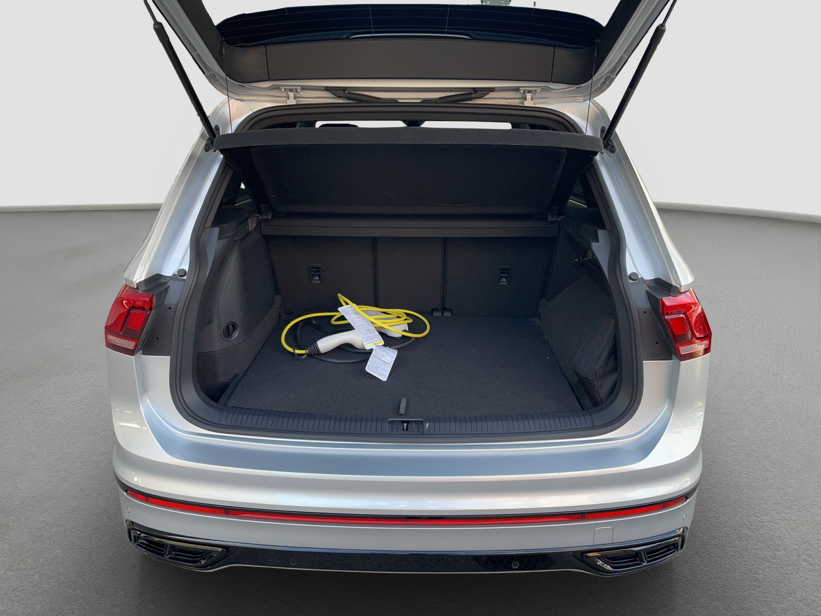 VW Tiguan 1.4TSI PHEV R-Line DSG-image-9