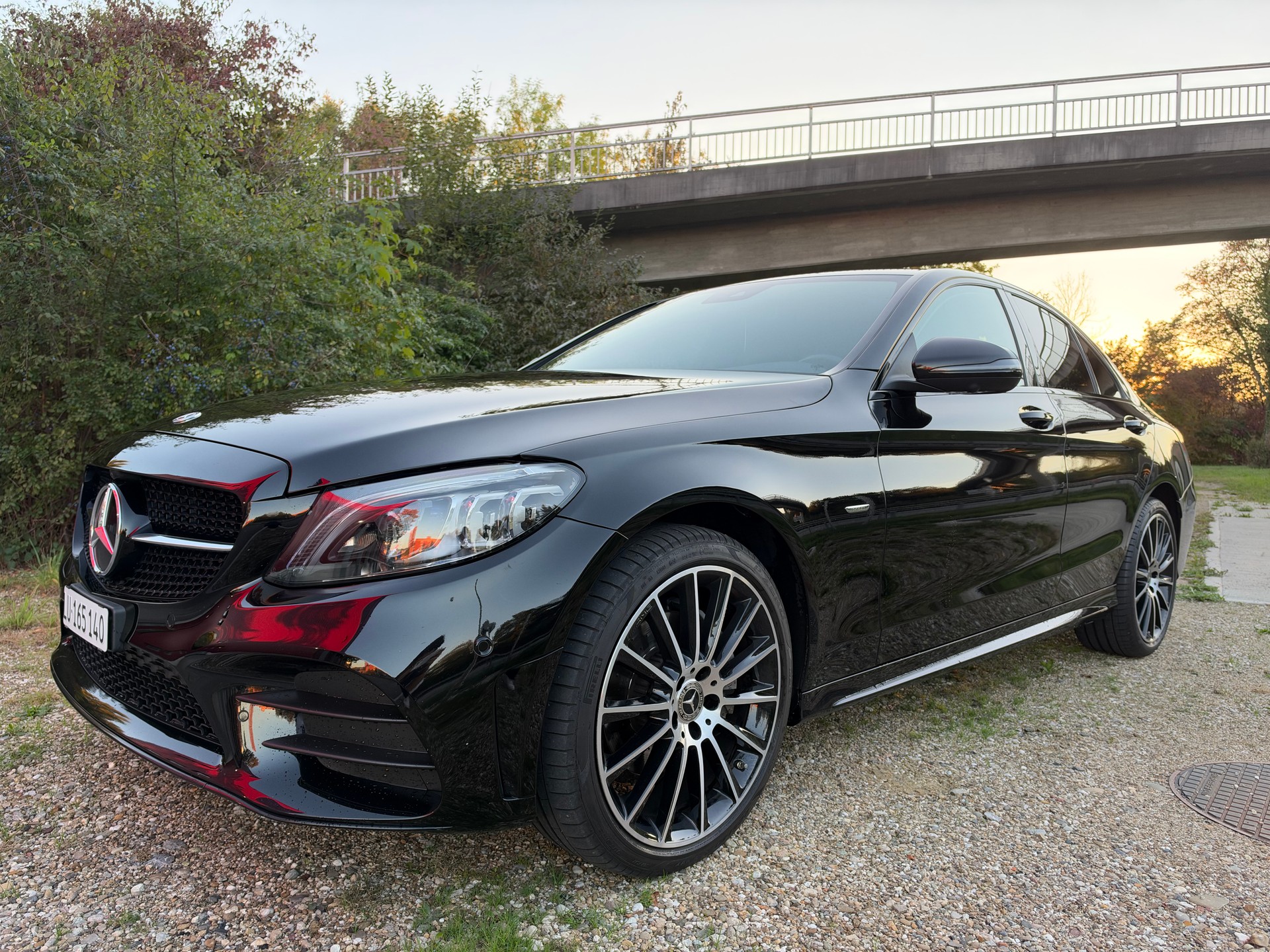 MERCEDES-BENZ C 200 Swiss Star AMG Line 4m-image-0