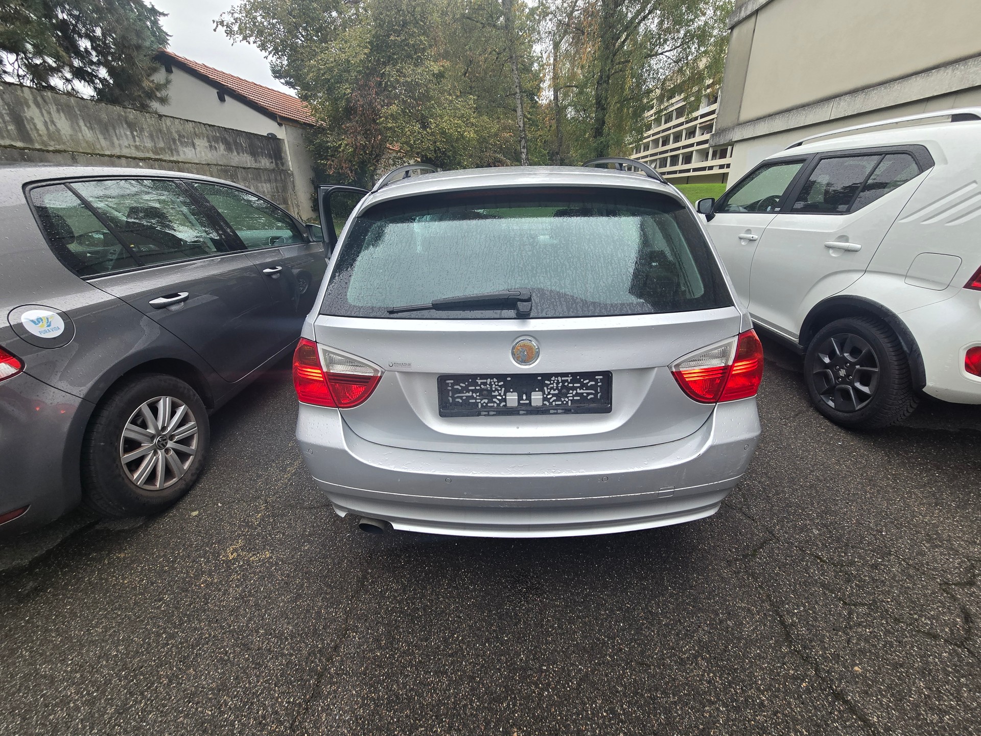BMW 318i Touring Access Steptronic-image-5