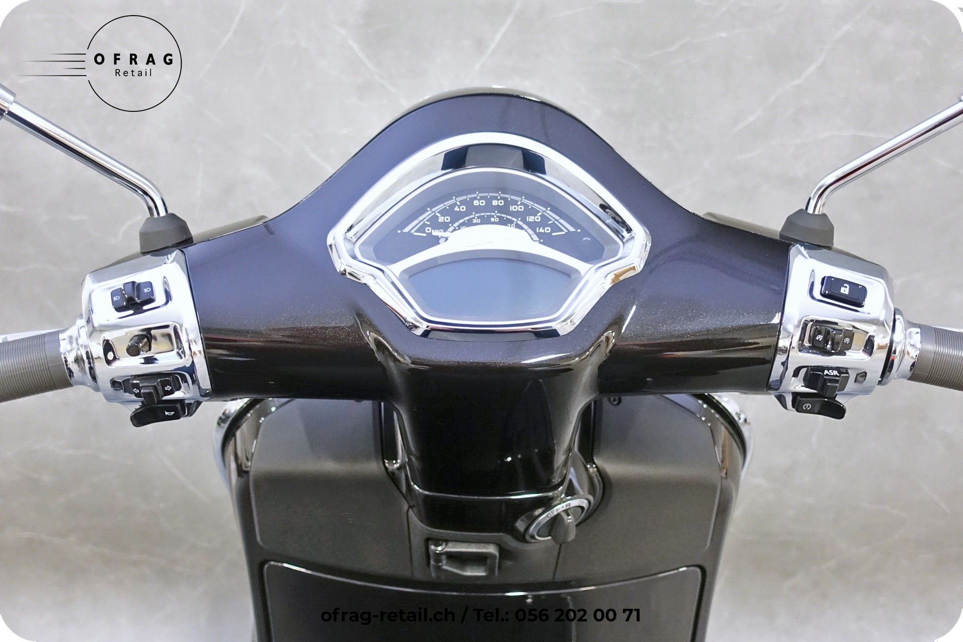 PIAGGIO Vespa GTS 125-showroom-element-3