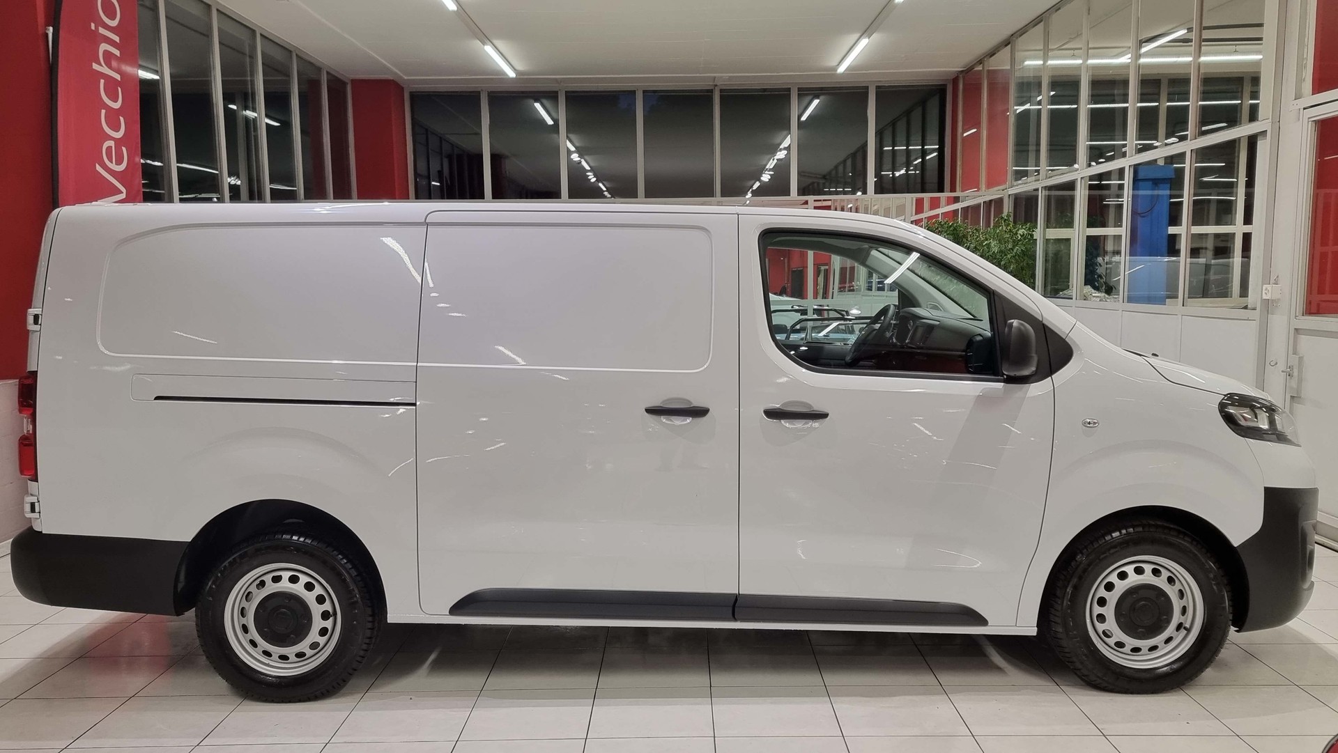 FIAT Scudo Kaw. L3 2.0 Multijet 145 Business Worker-image-5