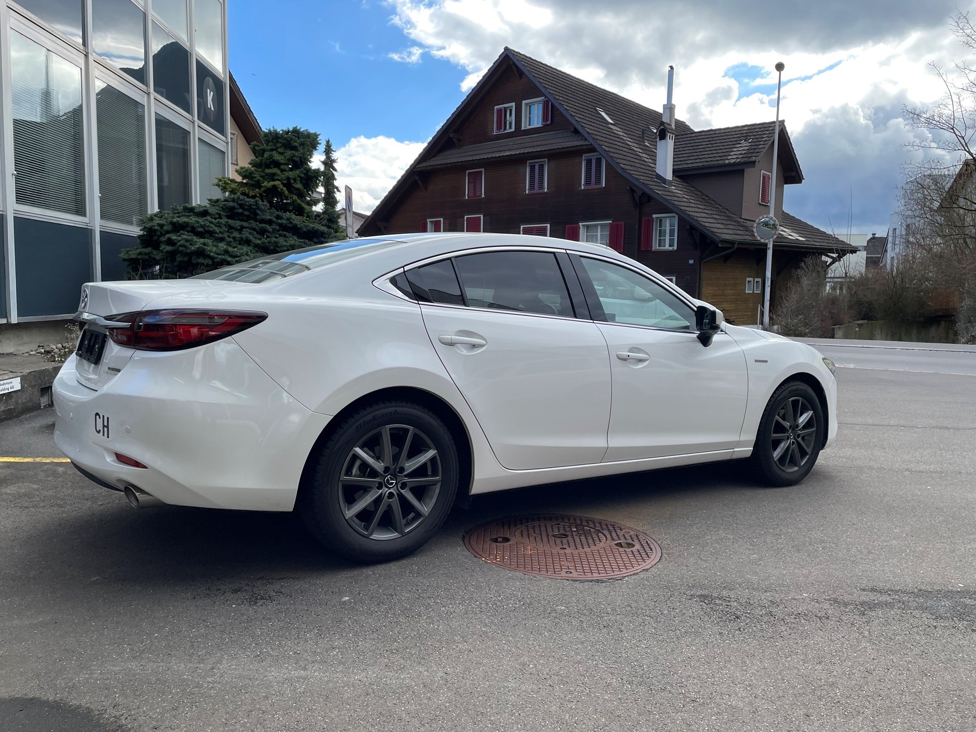 MAZDA 6 SKYACTIV-G 194 100TH Anniversary Automat-showroom-element-3