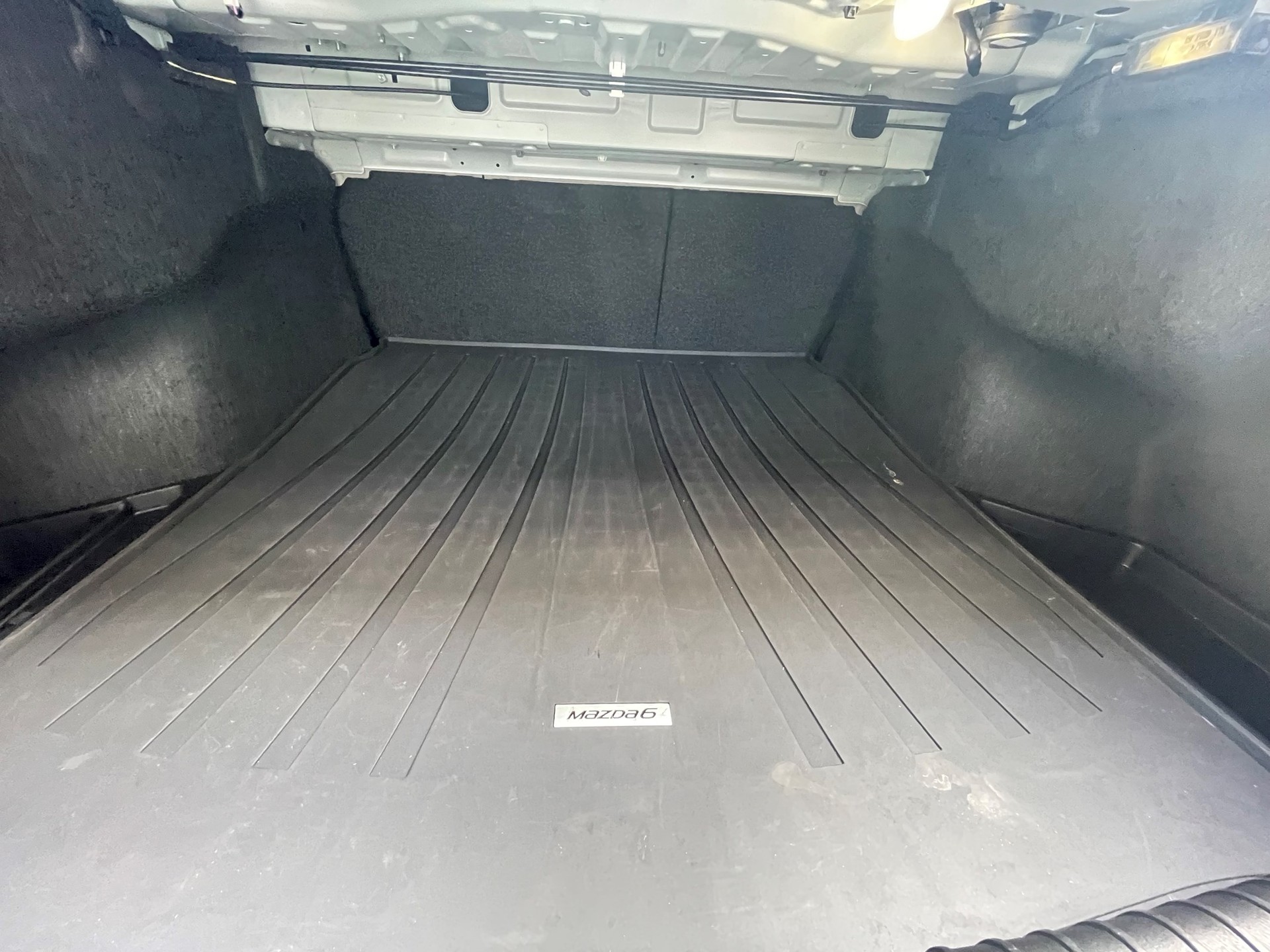 MAZDA 6 SKYACTIV-G 194 100TH Anniversary Automat-image-11