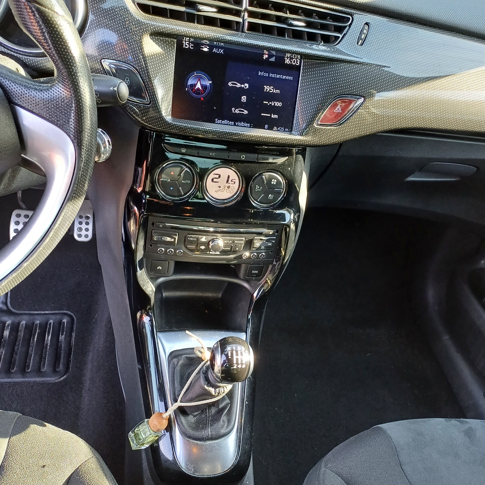 CITROEN DS3-image-7