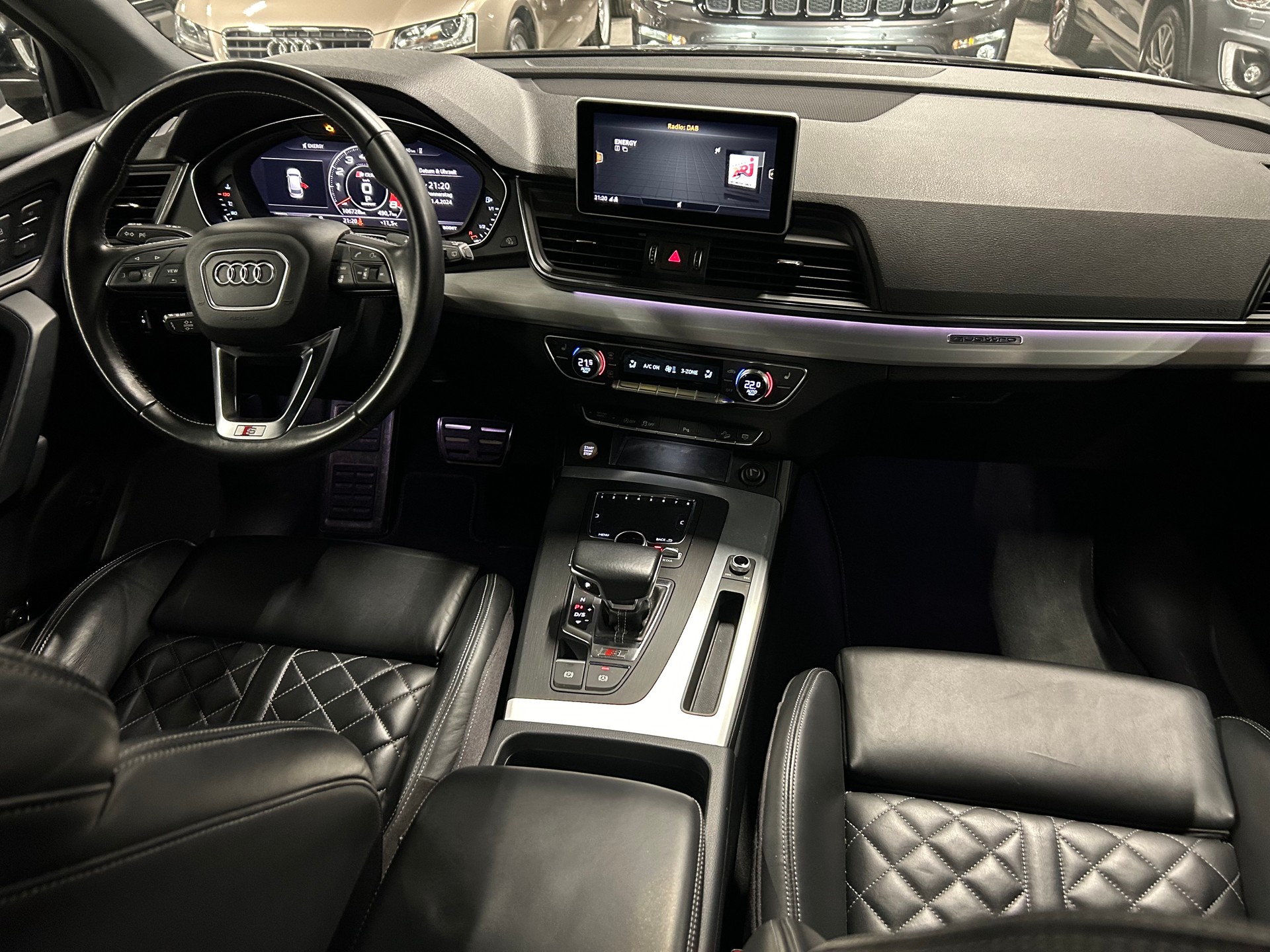 AUDI SQ5 3.0 TFSI quattro S-tronic-image-11