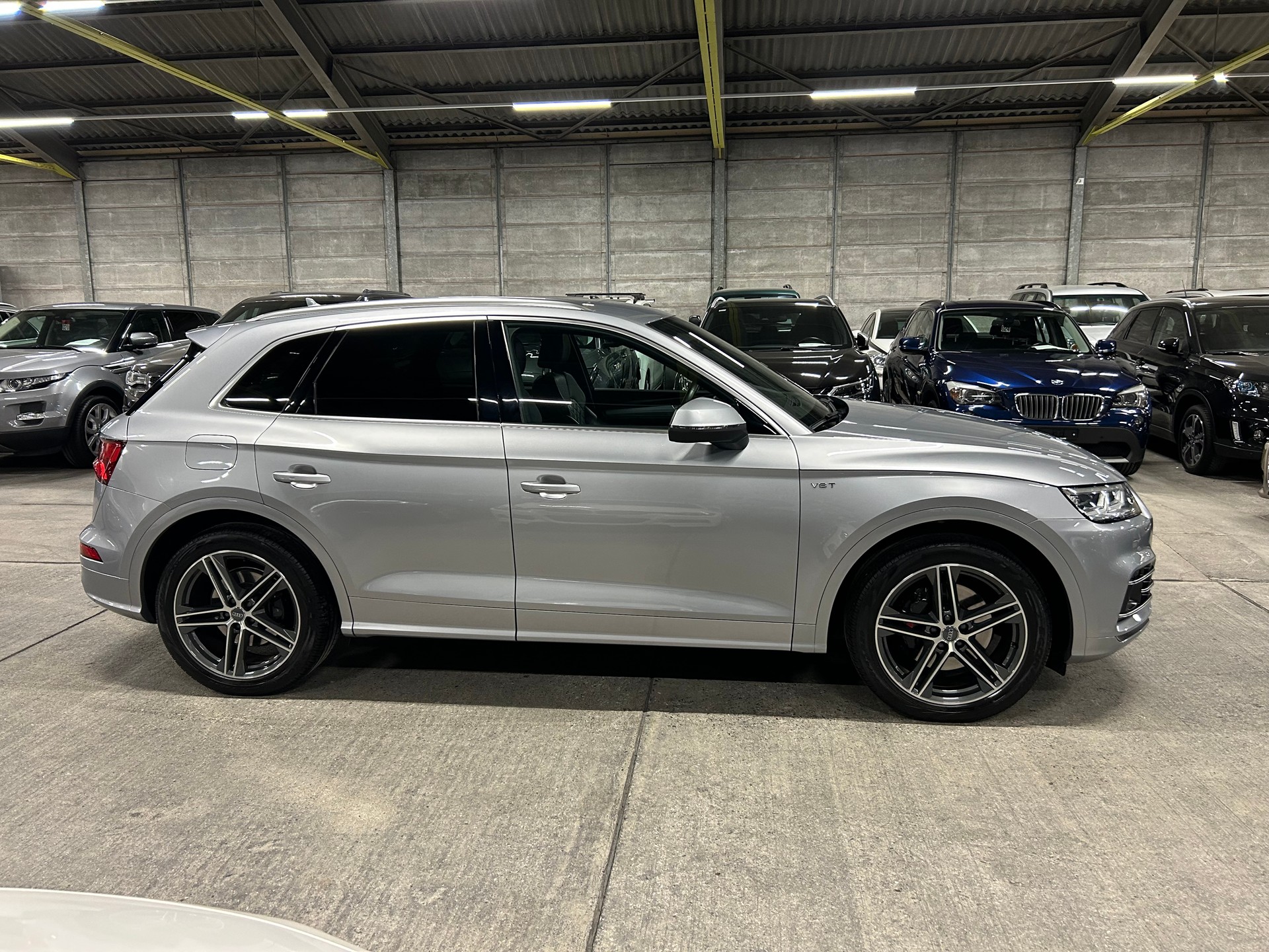 AUDI SQ5 3.0 TFSI quattro S-tronic-image-3