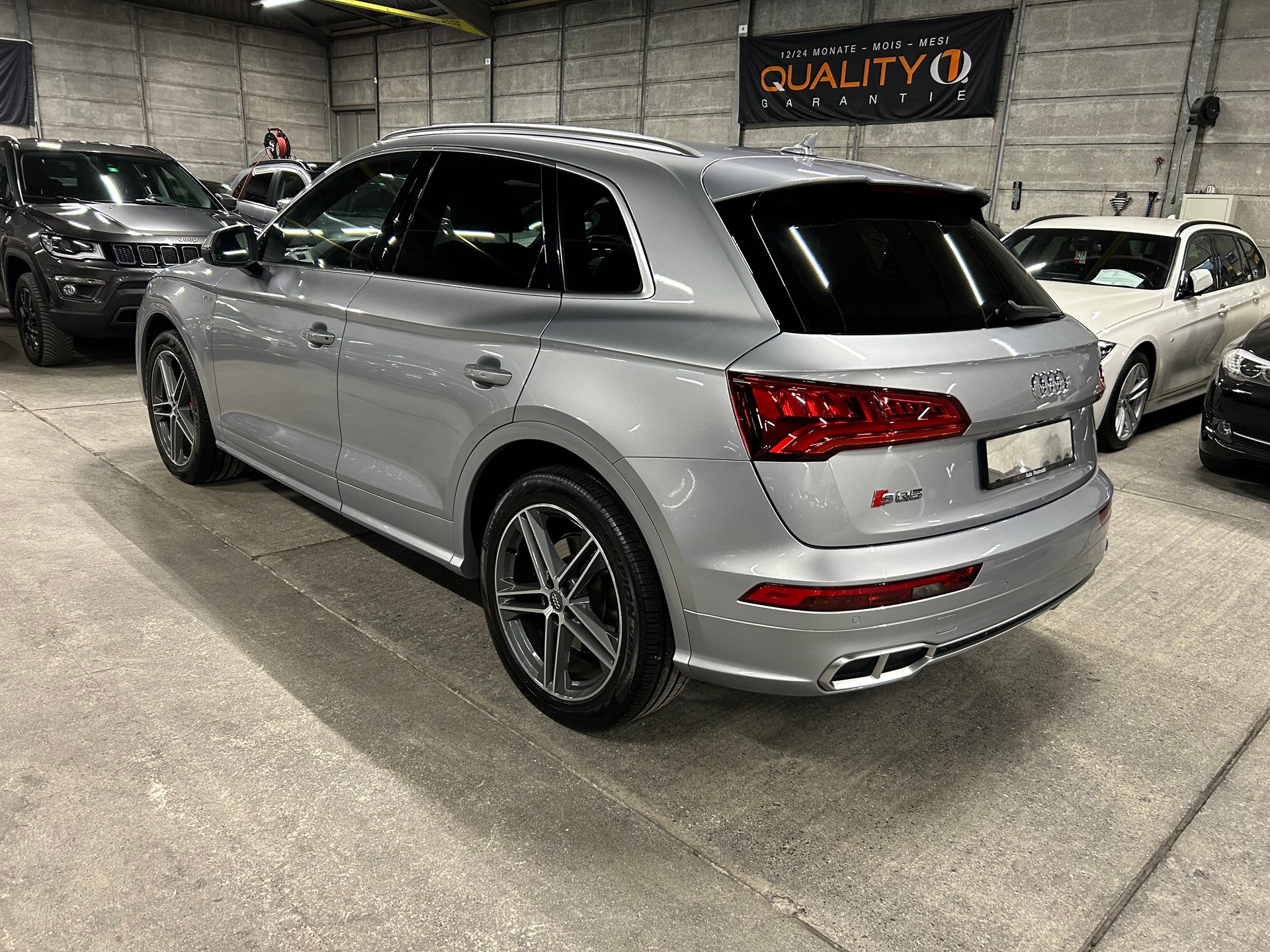 AUDI SQ5 3.0 TFSI quattro S-tronic-image-6