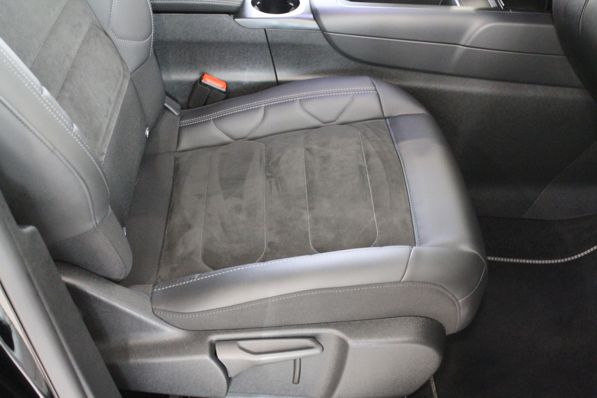 CITROEN C5 Aircross 1.6 PHEV Shine-image-10