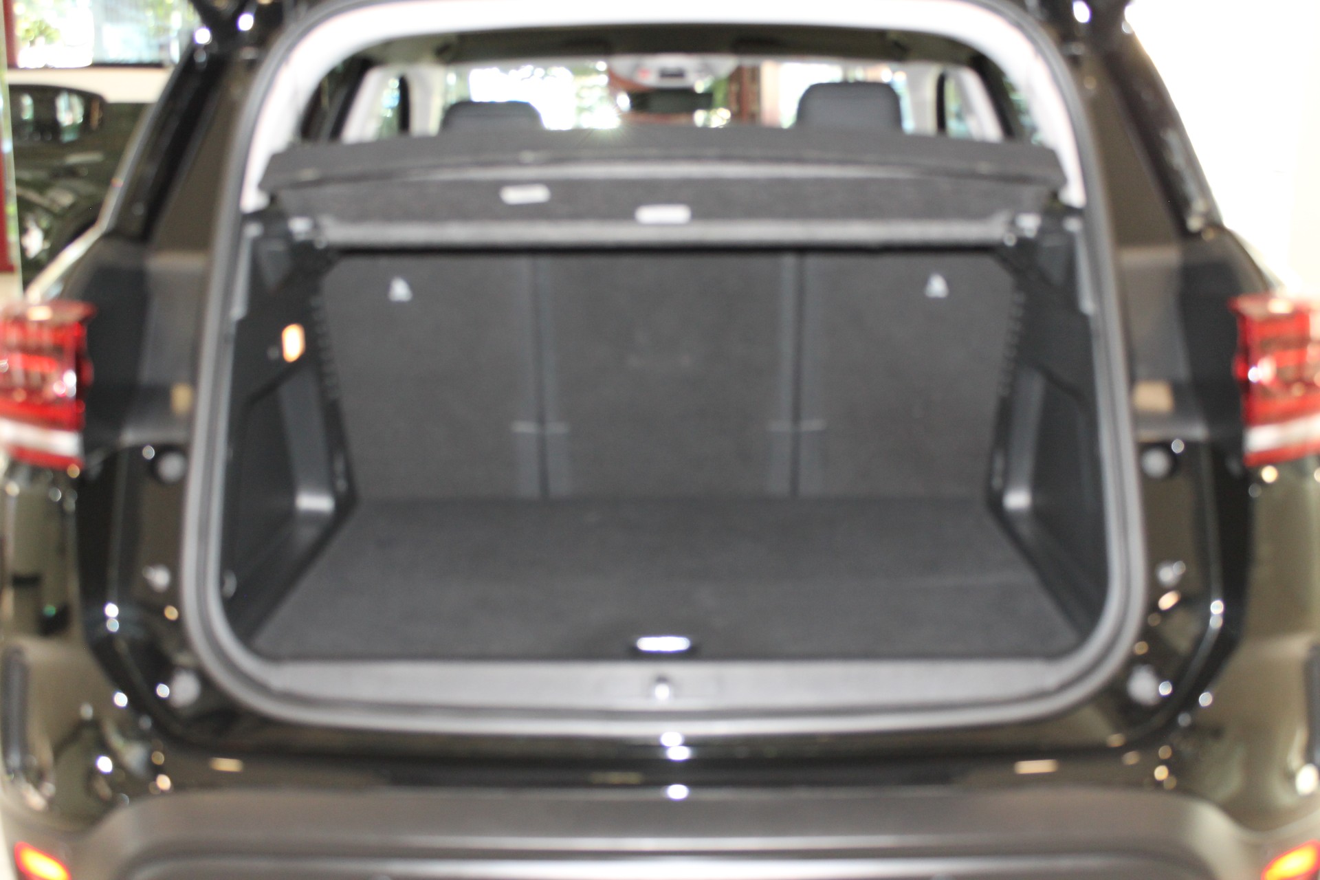 CITROEN C5 Aircross 1.6 PHEV Shine-image-6