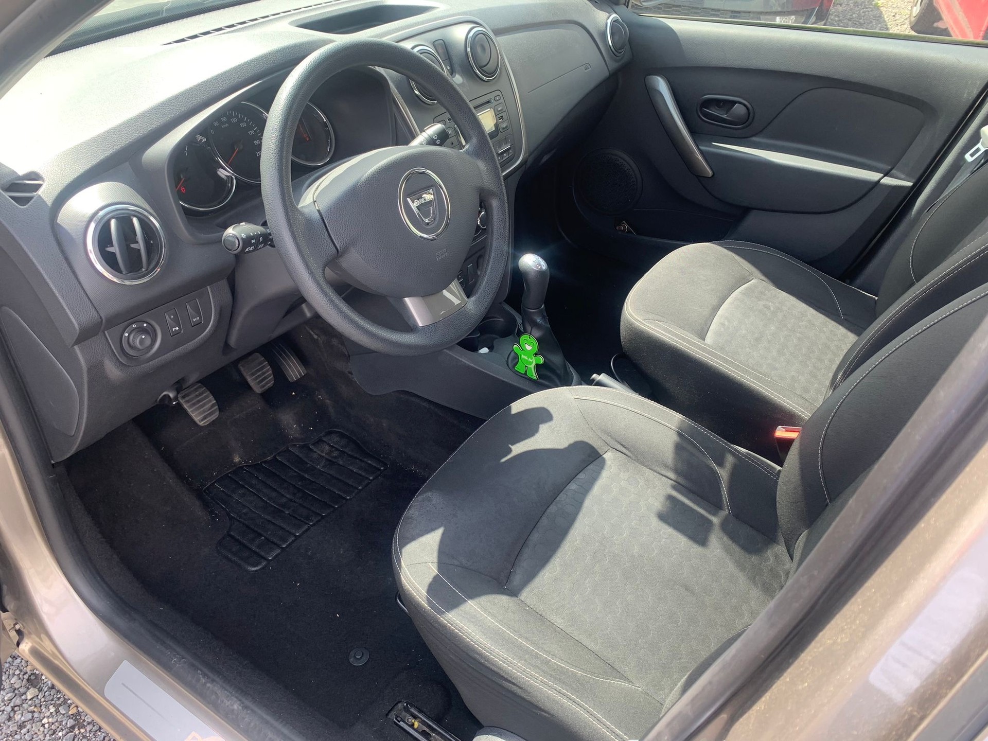DACIA Logan MCV 0.9 Lauréate-image-10