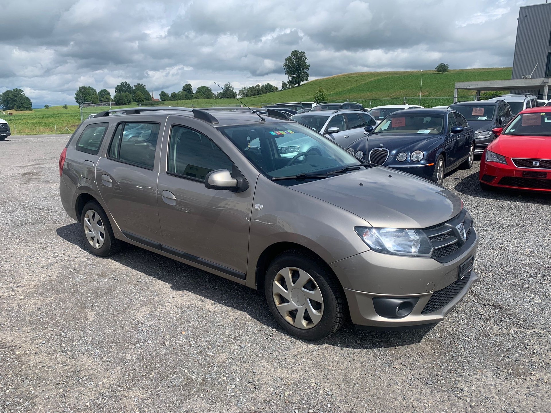 DACIA Logan MCV 0.9 Lauréate-image-1